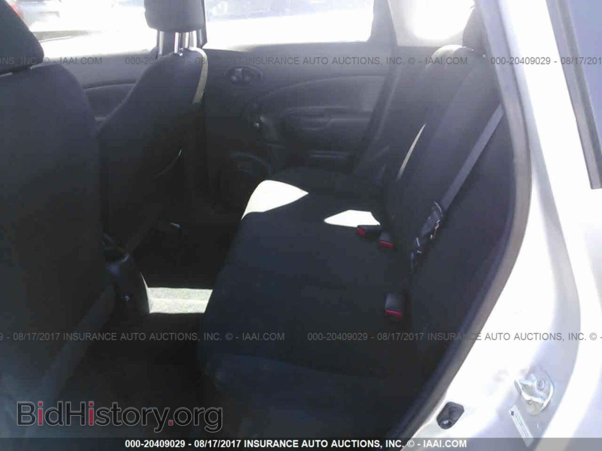 2015 Nissan Versa note - VIN: 3N1CE2CP0FL450037 - Photo 8