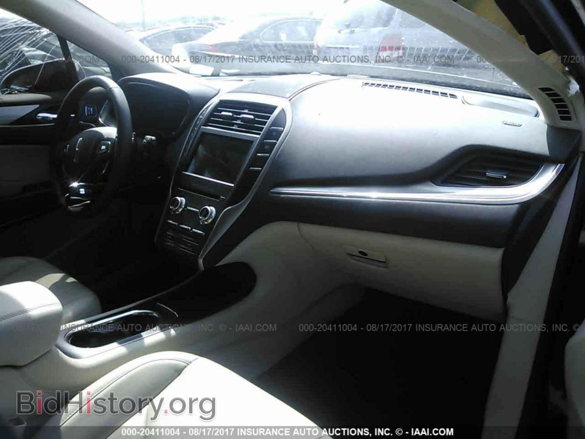 2017 Lincoln Mkc - VIN: 5LMCJ1C93HUL33705 - Photo 5