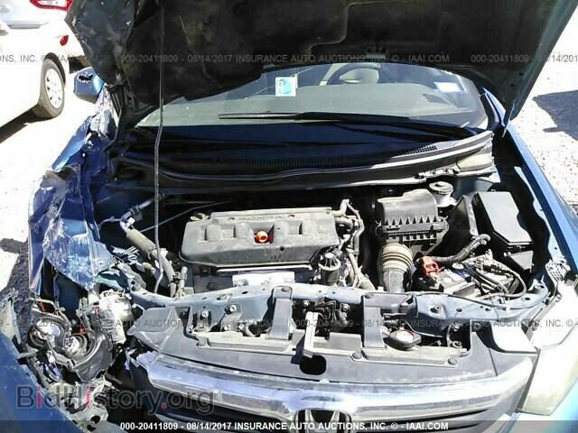 2012 Honda Civic - VIN: 2HGFB2F50CH564476 - Photo 10