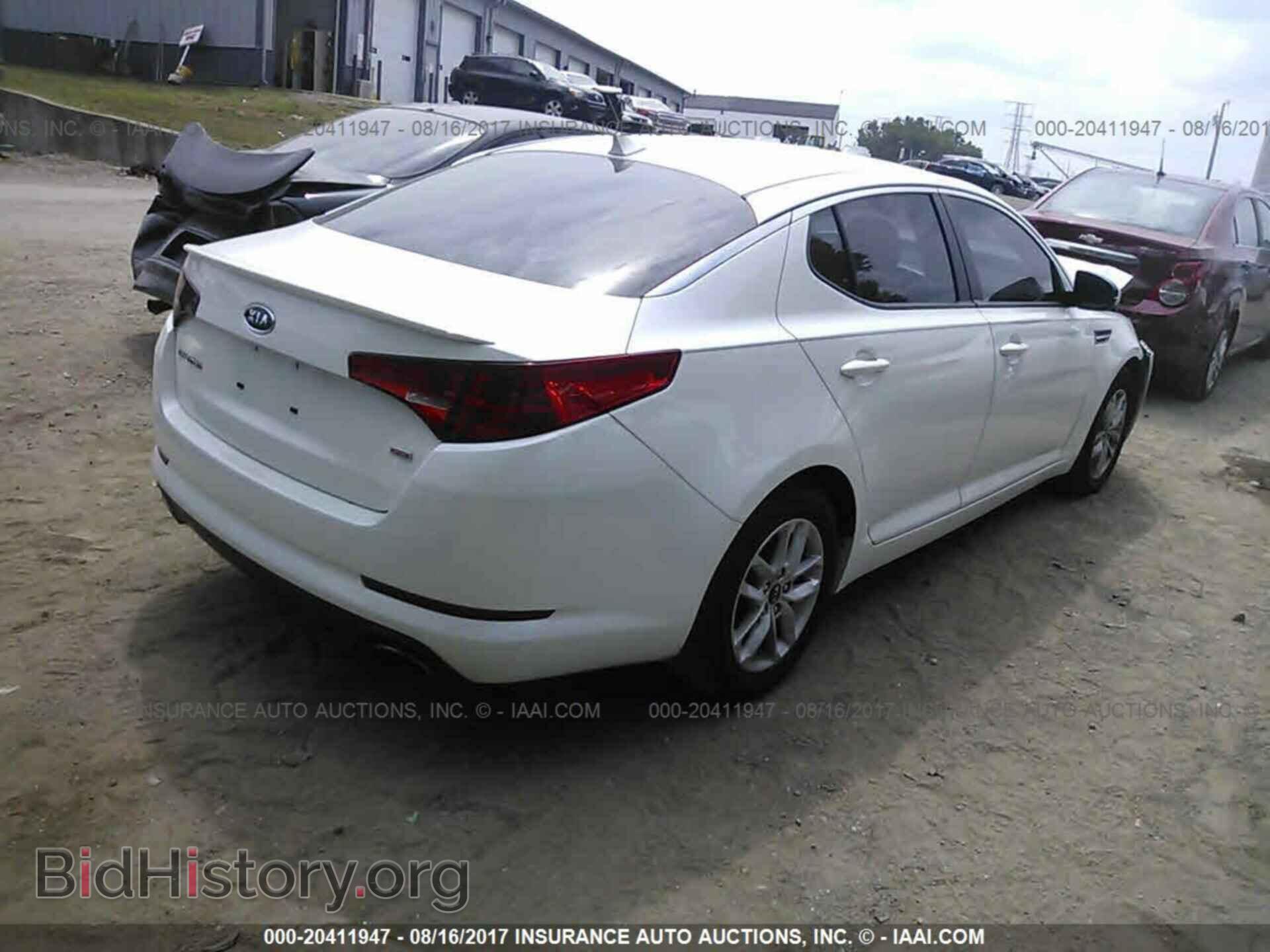 2011 Kia Optima - VIN: KNAGM4A75B5095129 - Фото 4