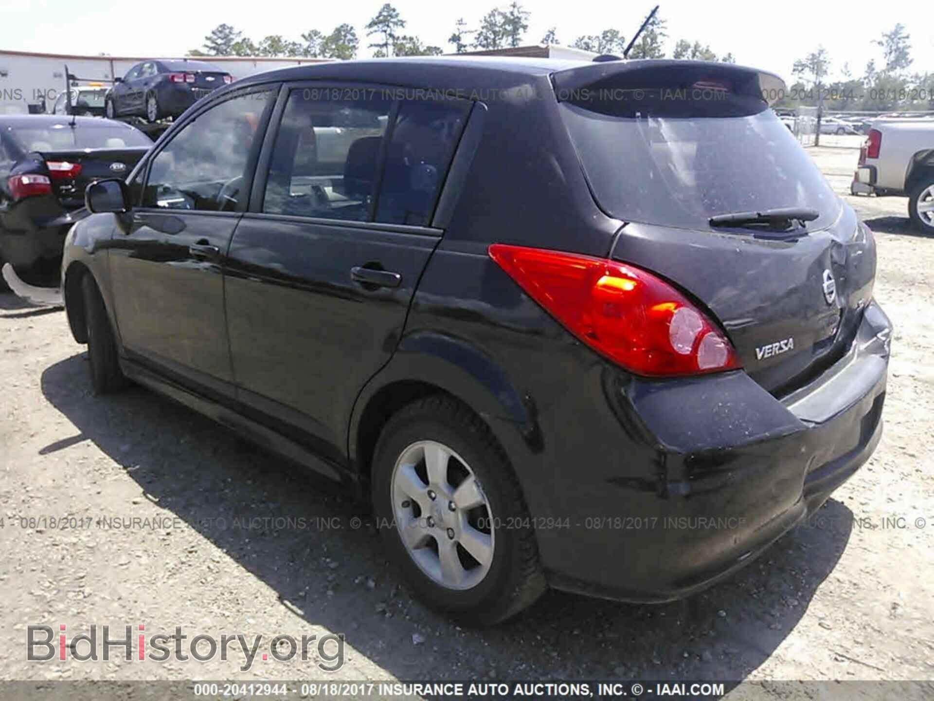 2011 Nissan Versa - VIN: 3N1BC1CP2BL374388 - Фото 3