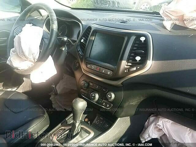 2014 Jeep Cherokee - VIN: 1C4PJLDB9EW113121 - Photo 5