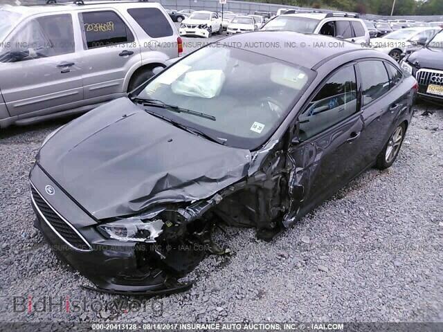 2015 Ford Focus - VIN: 1FADP3F2XFL381134 - Фото 2
