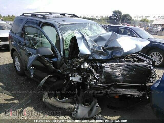 Photo 1FMCU0D75BKC59062 - Ford Escape 2011