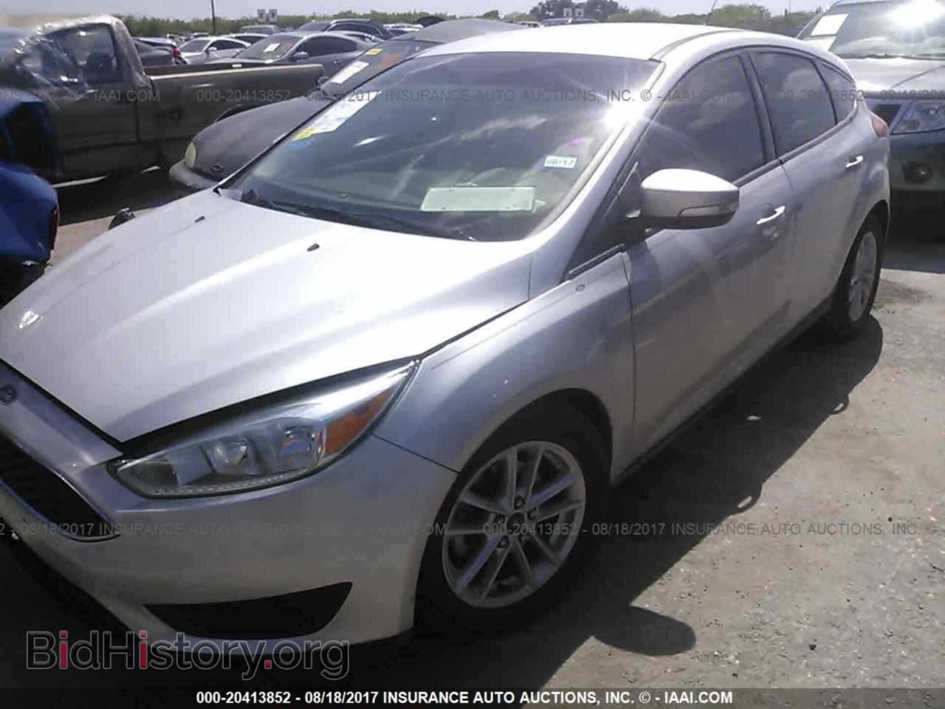 2015 Ford Focus - VIN: 1FADP3K21FL270977 - Photo 2