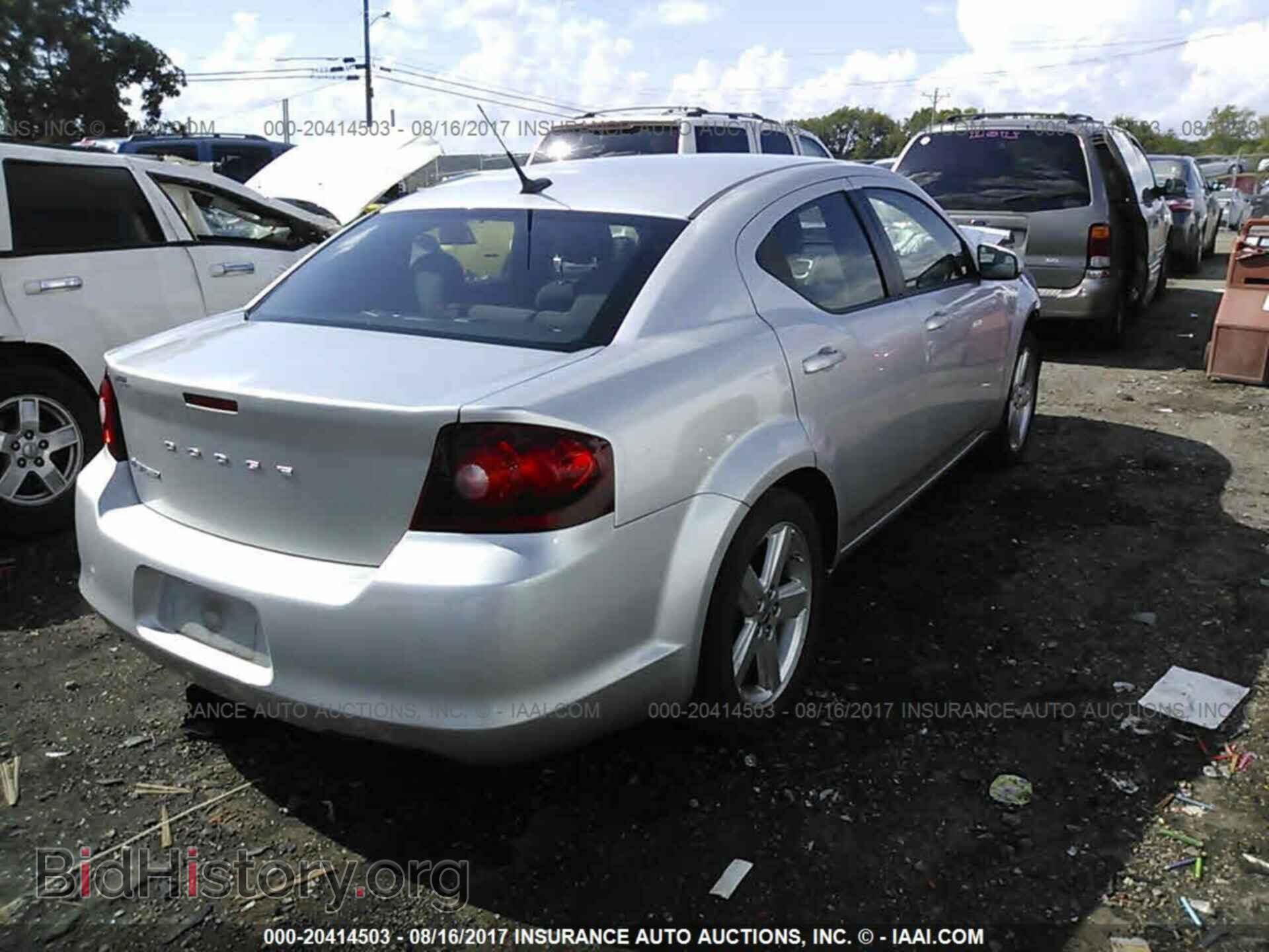 2011 Dodge Avenger - VIN: 1B3BD1FB7BN560892 - Фото 4