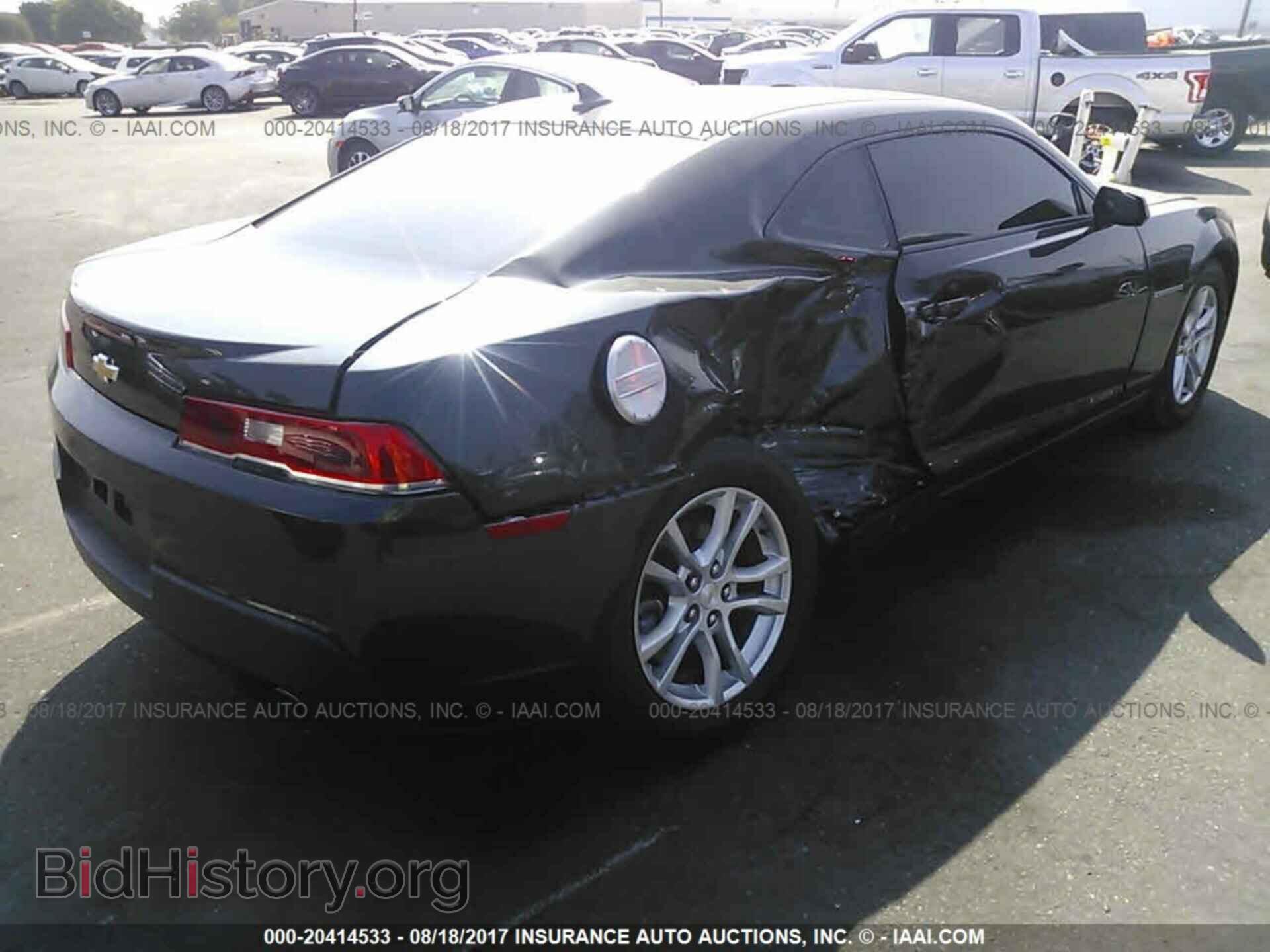 2015 Chevrolet Camaro - VIN: 2G1FB1E32F9172745 - Photo 4