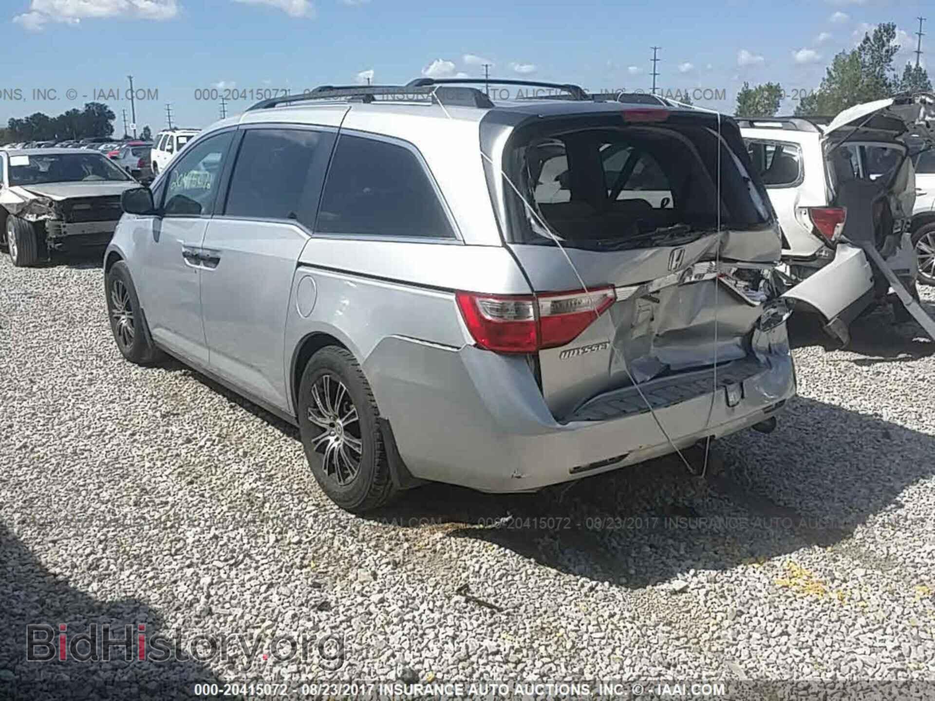 2011 Honda Odyssey - VIN: 5FNRL5H22BB040294 - Фото 3