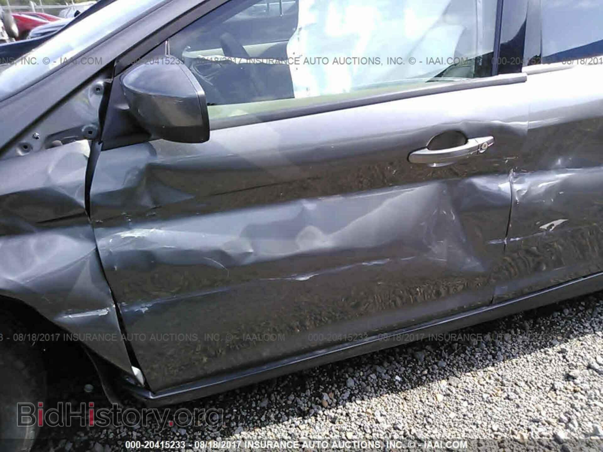2012 Ford Focus - VIN: 1FAHP3F28CL292952 - Photo 6