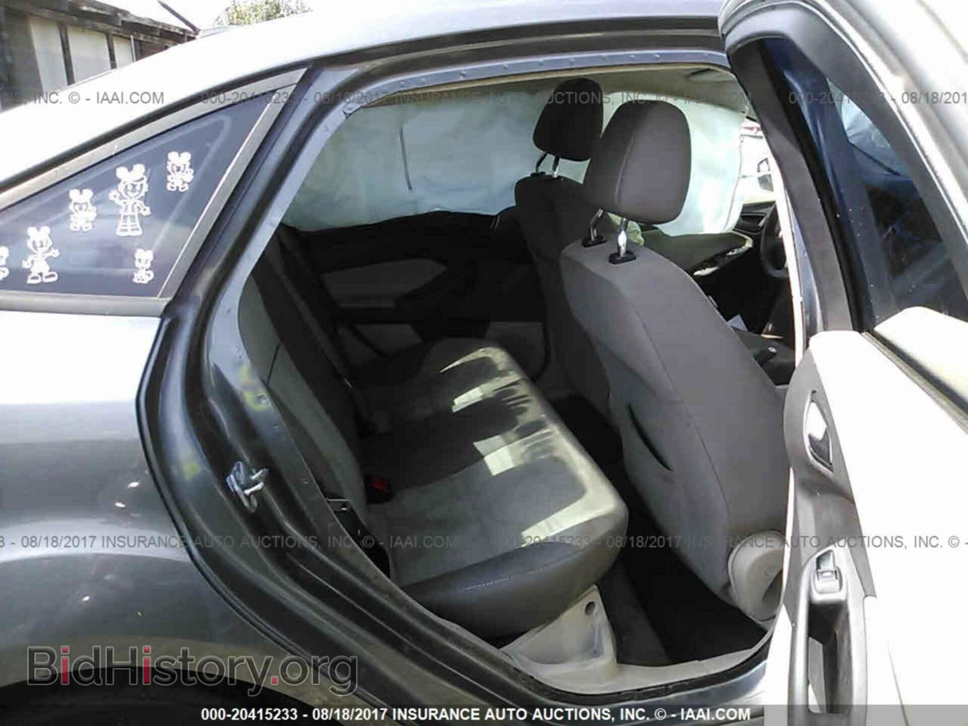 2012 Ford Focus - VIN: 1FAHP3F28CL292952 - Photo 8