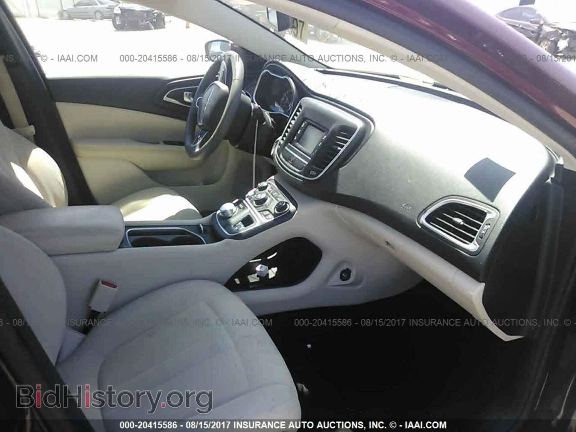 2015 Chrysler 200 - VIN: 1C3CCCAB3FN521056 - Photo 5