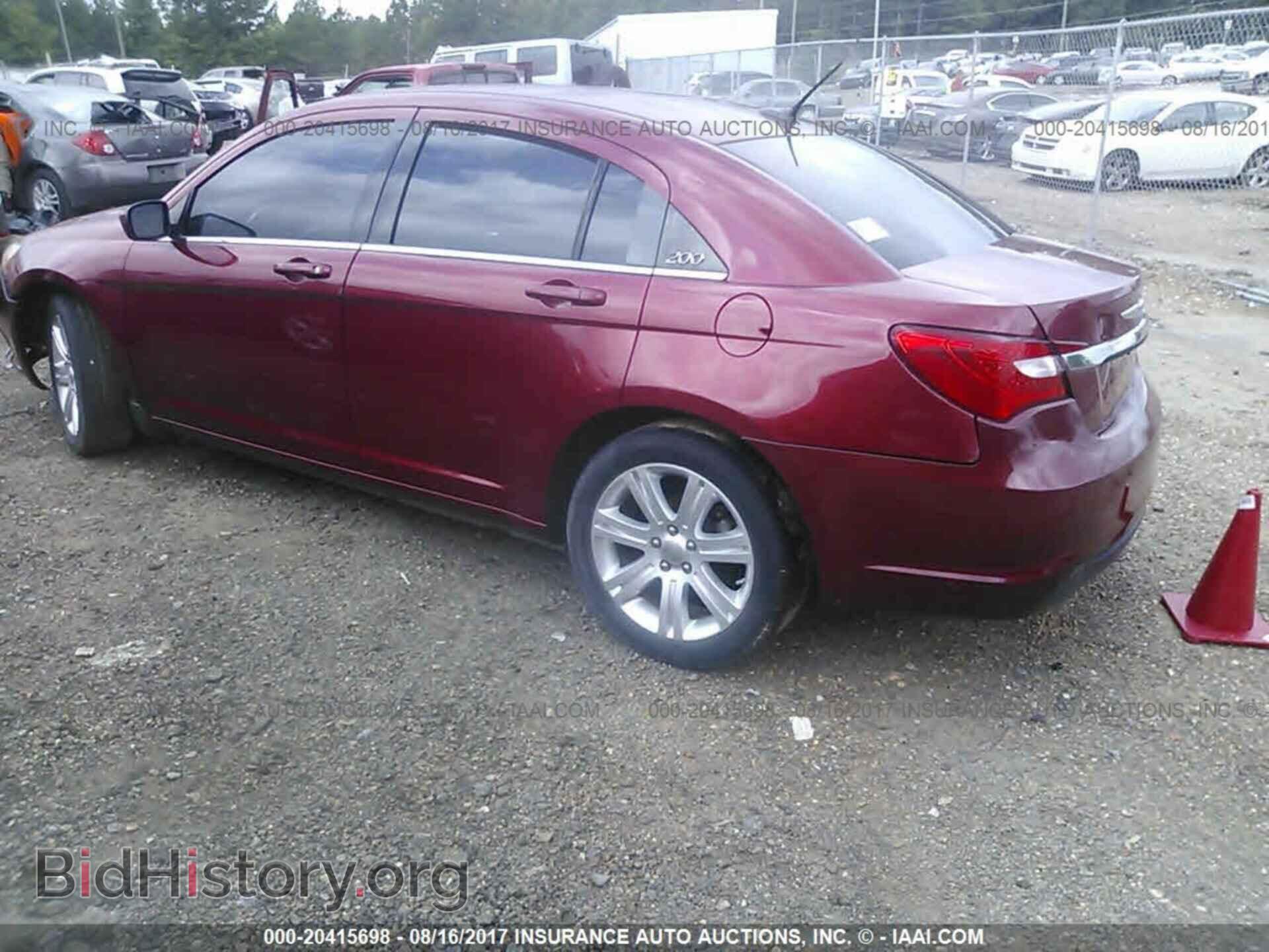 2013 Chrysler 200 - VIN: 1C3CCBAB2DN671764 - Photo 3
