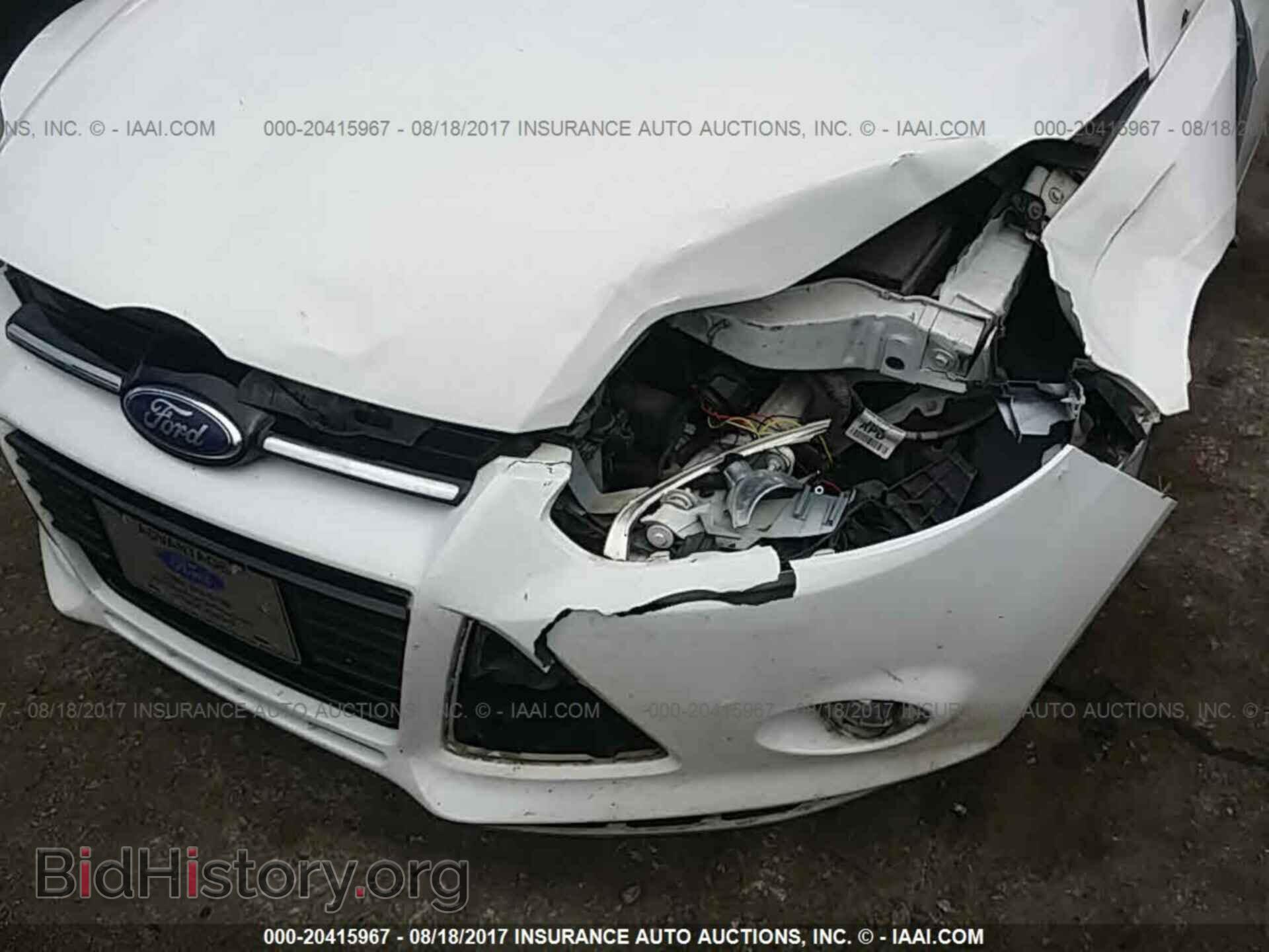 2012 Ford Focus - VIN: 1FAHP3H28CL324974 - Photo 6