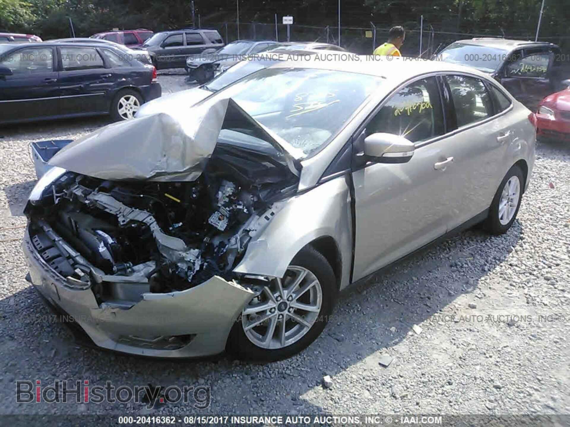 2015 Ford Focus - VIN: 1FADP3F29FL346990 - Фото 2