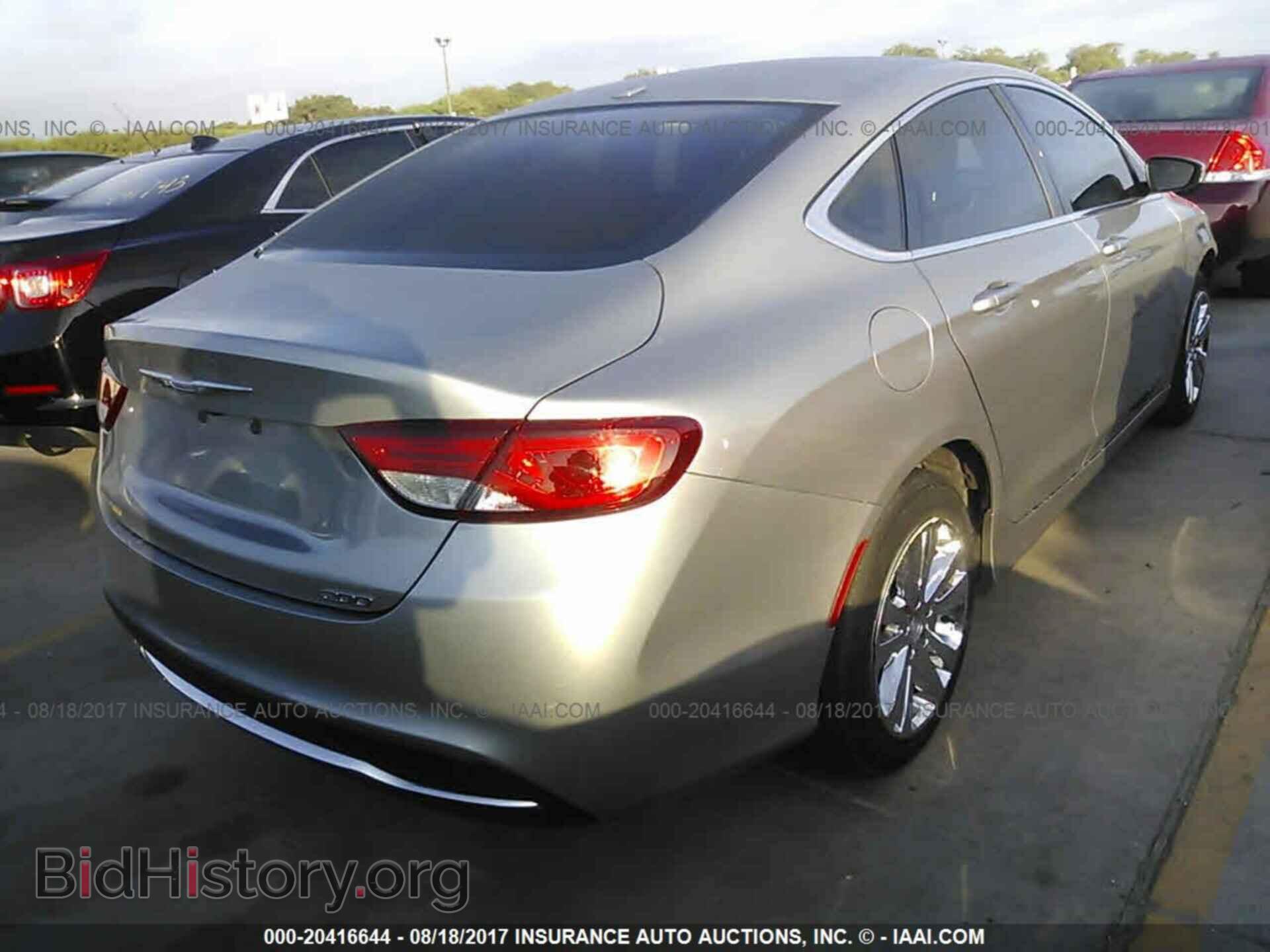 2015 Chrysler 200 - VIN: 1C3CCCAB2FN595374 - Photo 4