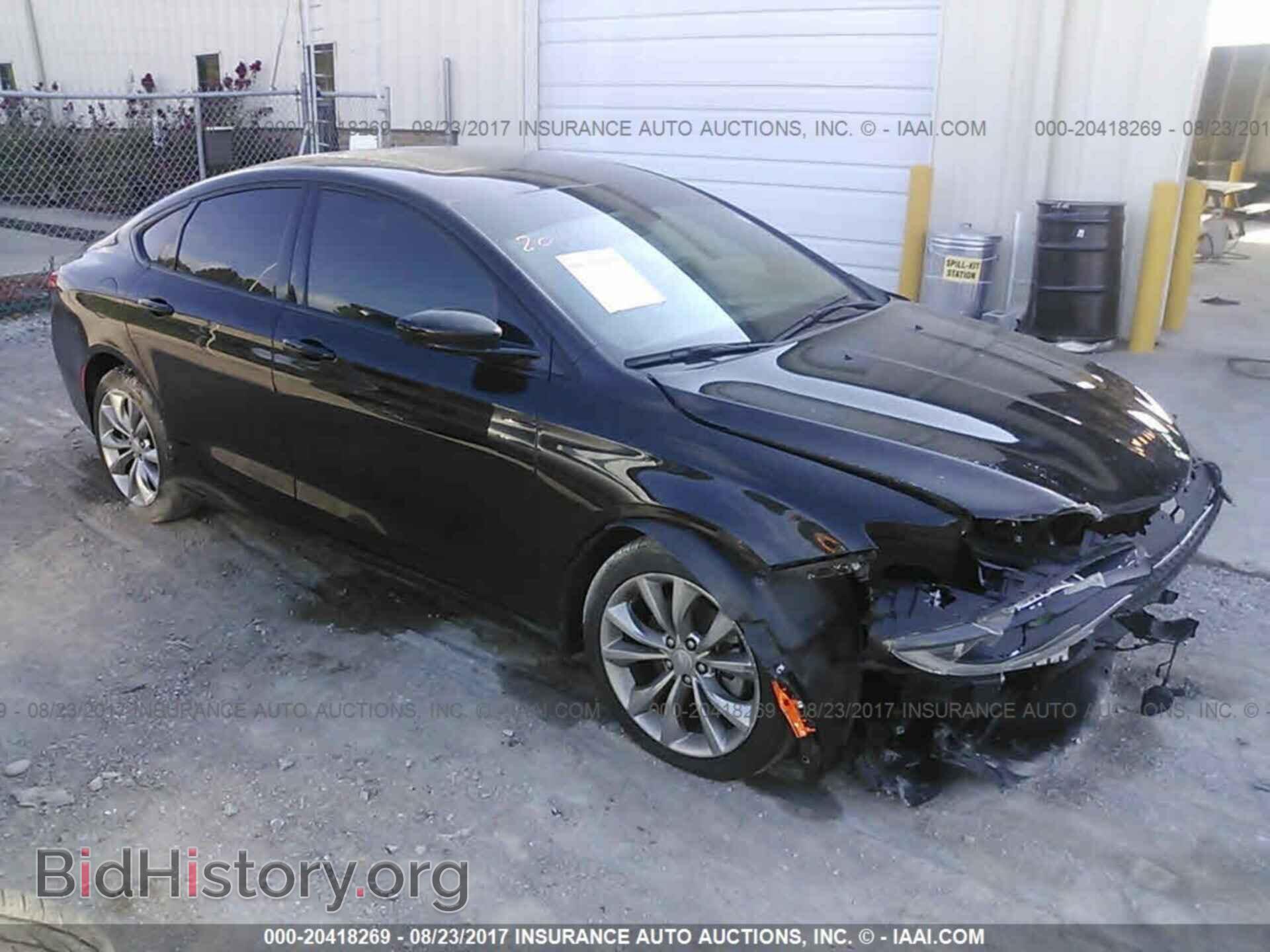 Photo 1C3CCCBBXFN709409 - Chrysler 200 2015