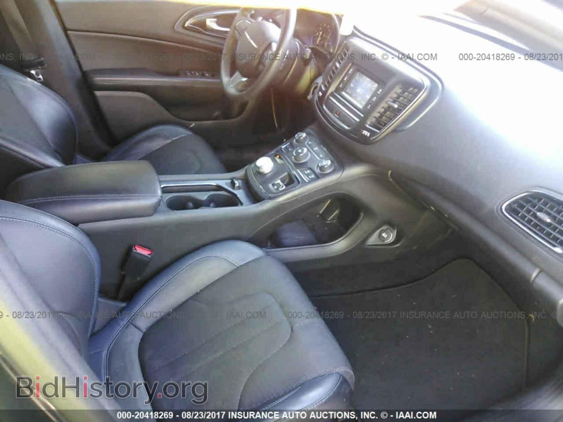 2015 Chrysler 200 - VIN: 1C3CCCBBXFN709409 - Photo 5