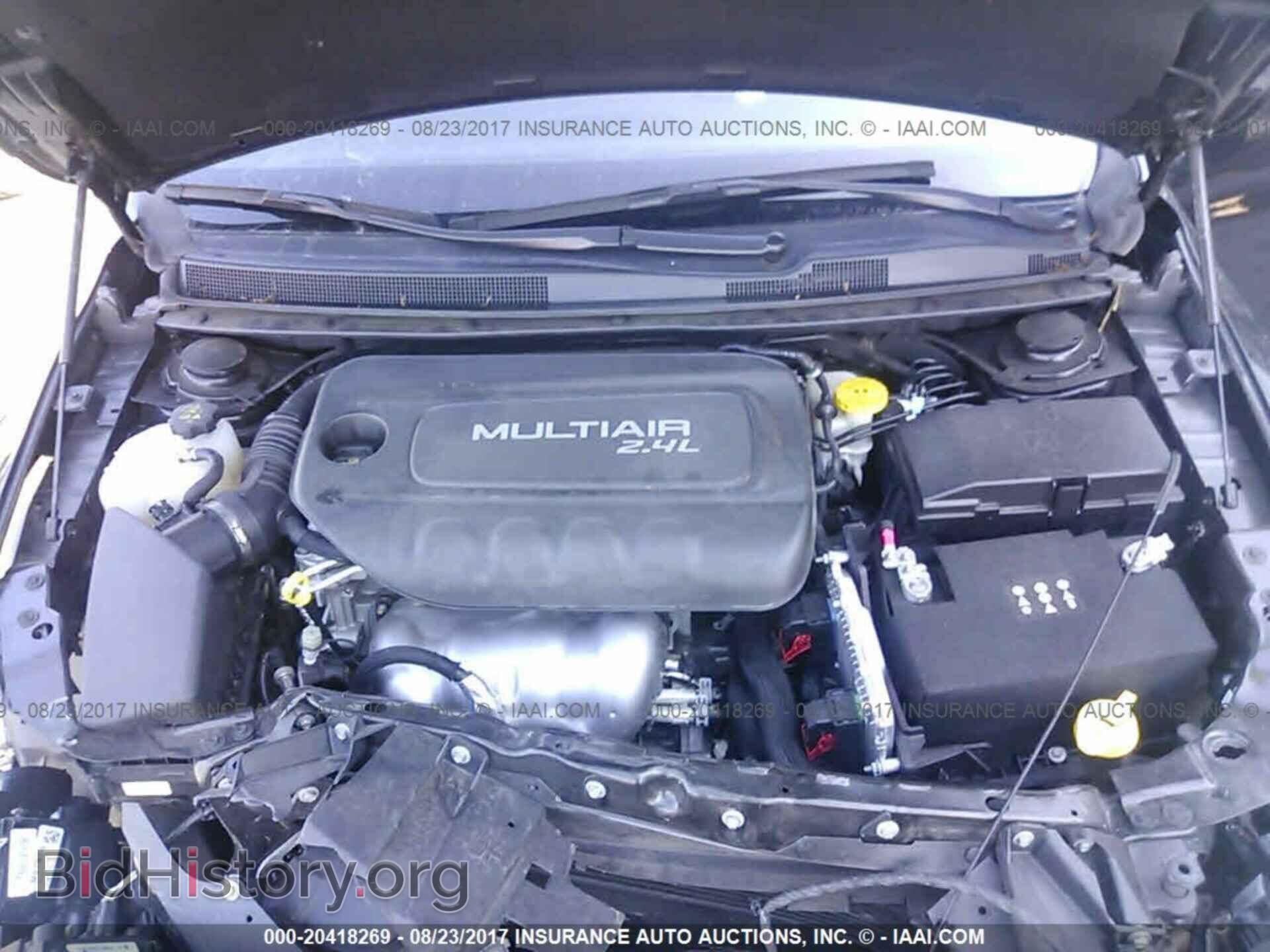 2015 Chrysler 200 - VIN: 1C3CCCBBXFN709409 - Photo 10