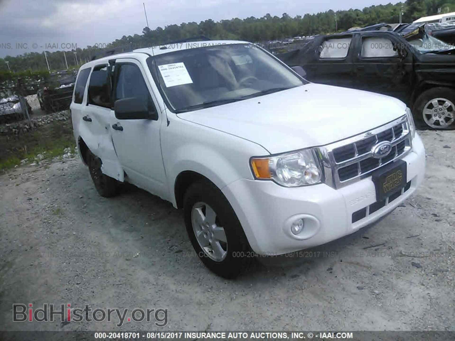 Photo 1FMCU0D72CKB07483 - Ford Escape 2012