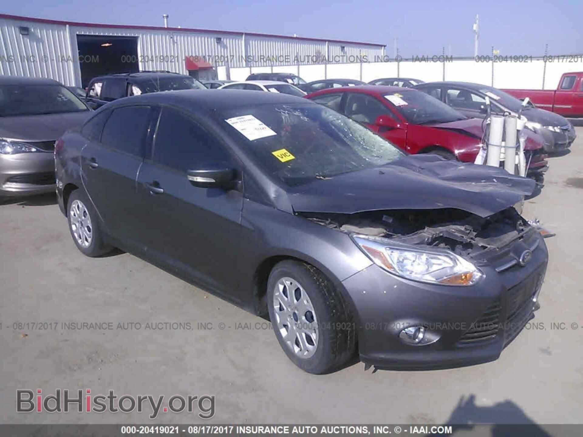 Photo 1FAHP3F23CL409871 - Ford Focus 2012