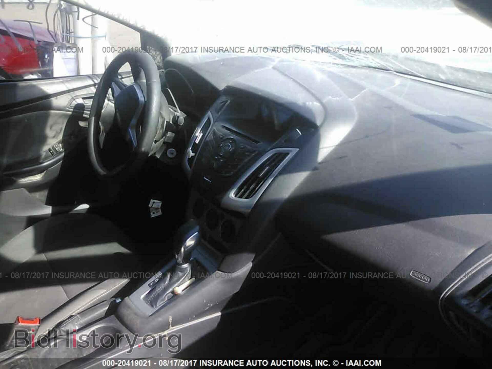 2012 Ford Focus - VIN: 1FAHP3F23CL409871 - Photo 5