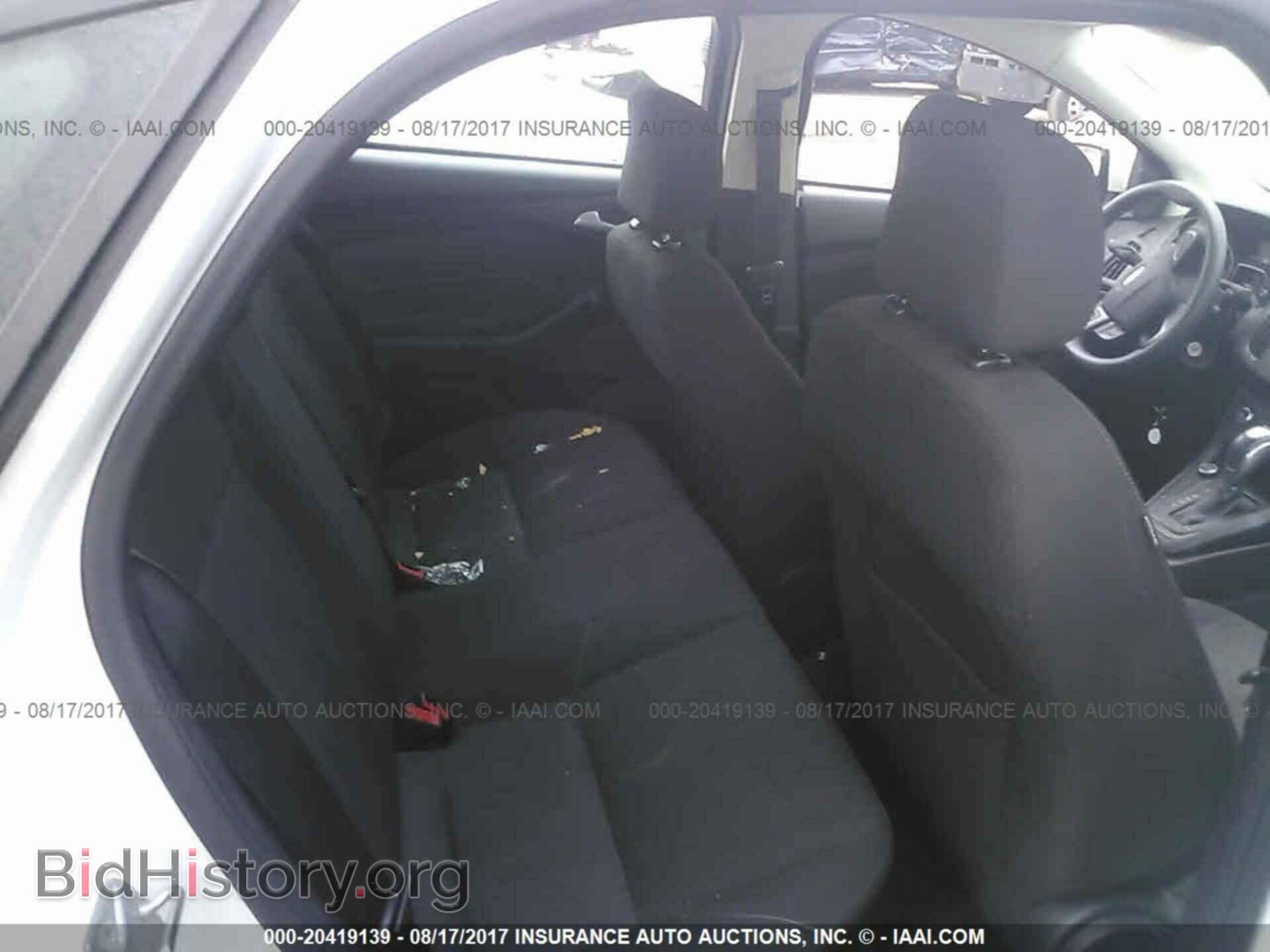 2015 Ford Focus - VIN: 1FADP3F22FL242518 - Photo 8