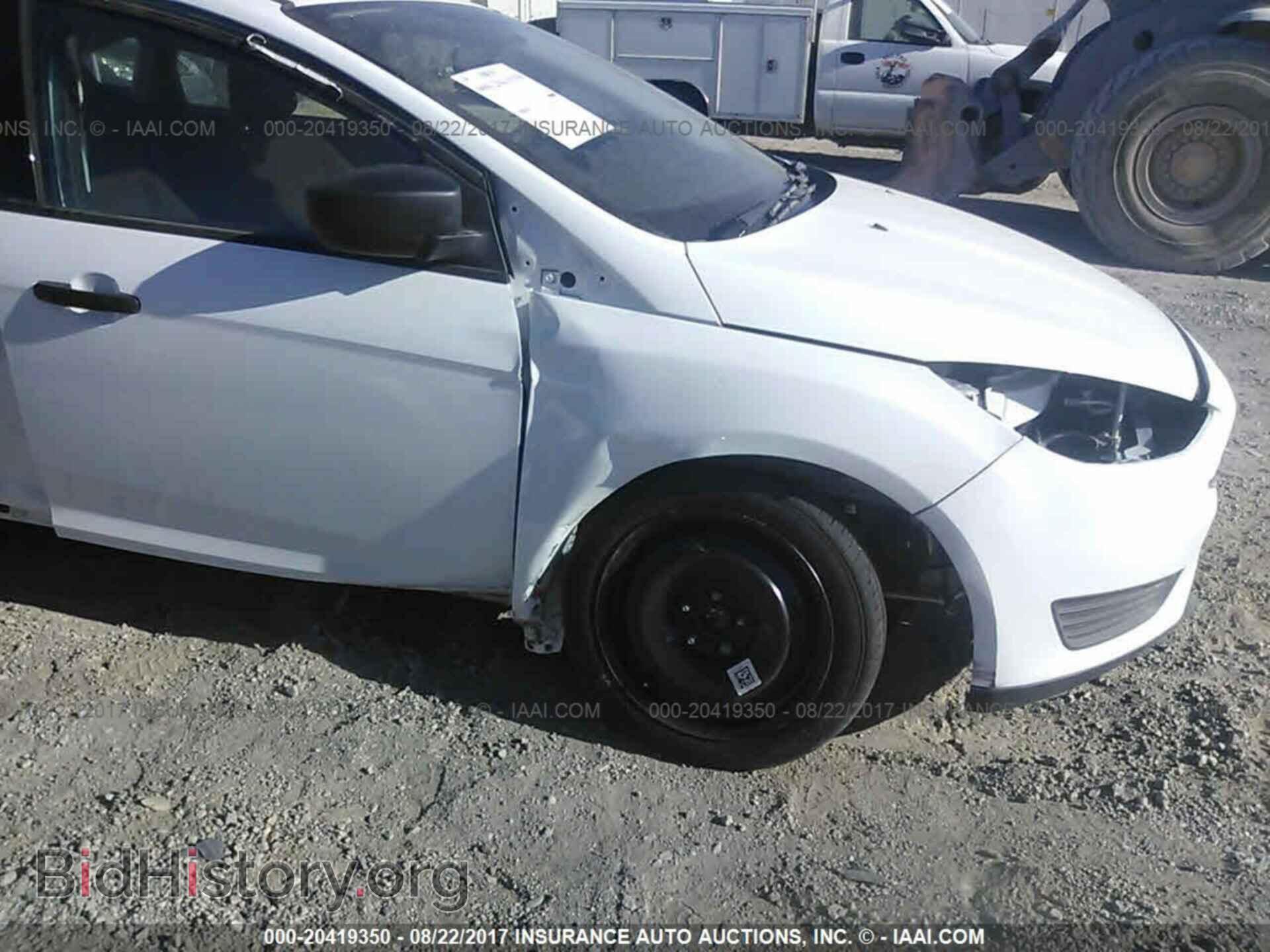 2017 Ford Focus - VIN: 1FADP3E21HL236049 - Photo 6