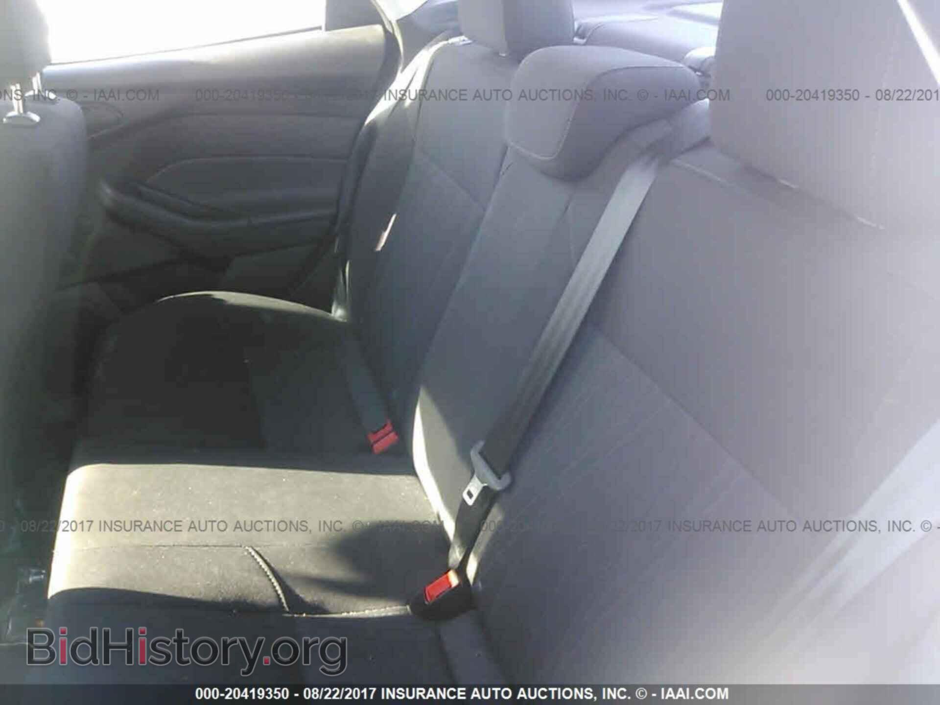 2017 Ford Focus - VIN: 1FADP3E21HL236049 - Photo 8