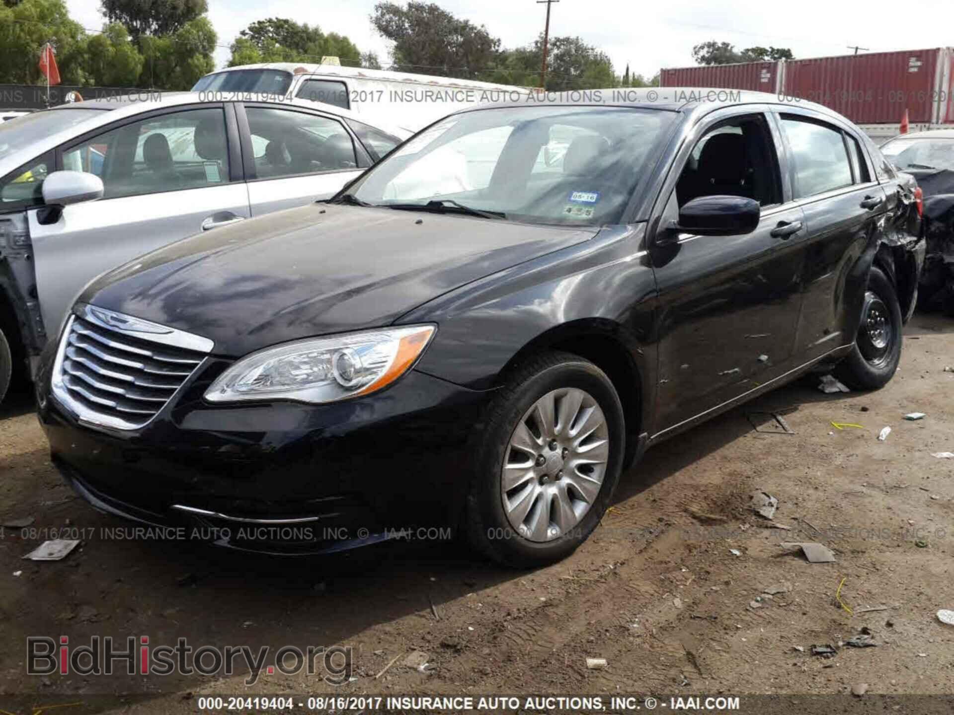 2012 Chrysler 200 - VIN: 1C3CCBAB5CN295818 - Photo 2