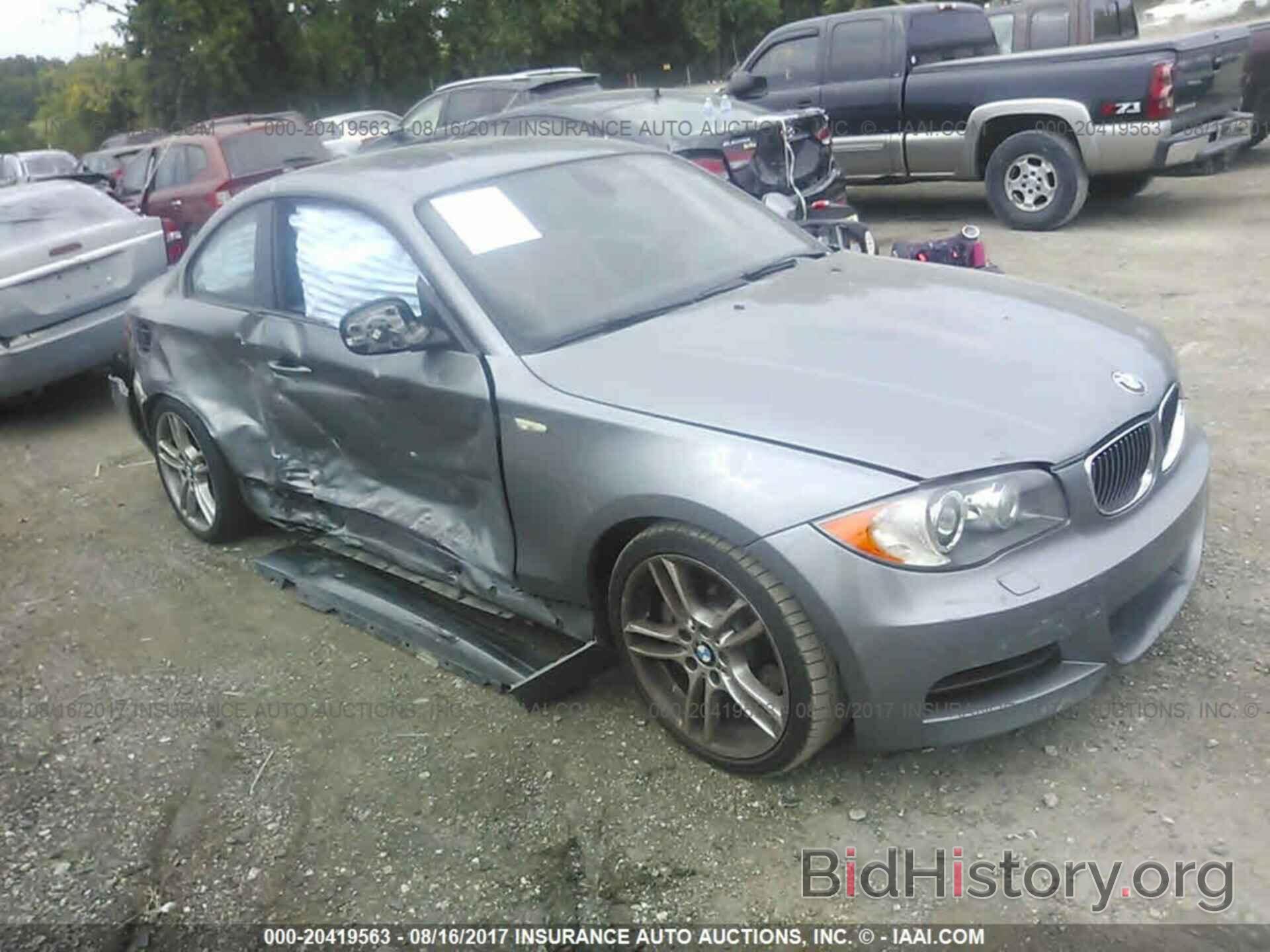 Photo WBAUC9C5XBVM09128 - Bmw 135 2011