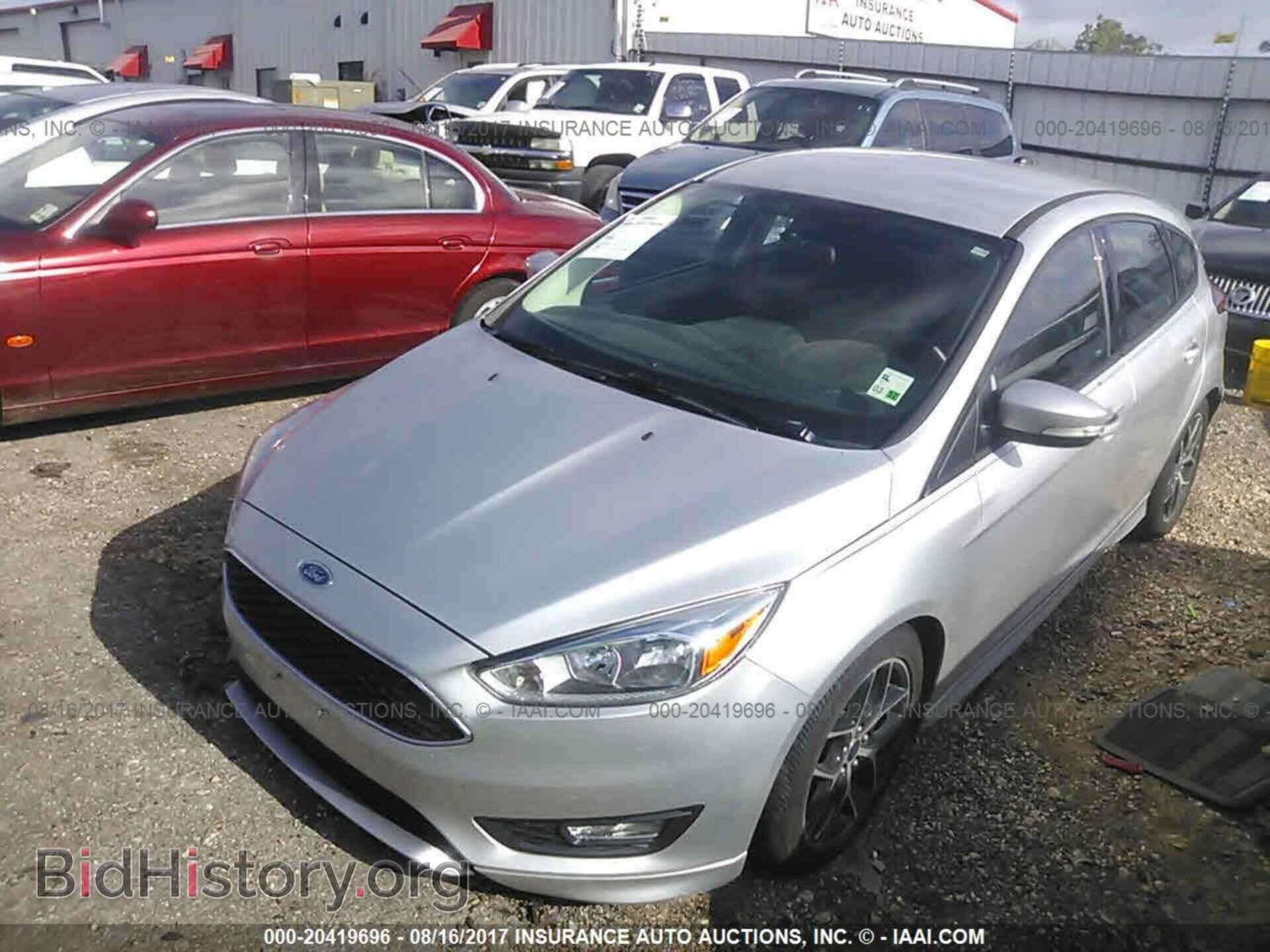 2016 Ford Focus - VIN: 1FADP3K2XGL292543 - Фото 2