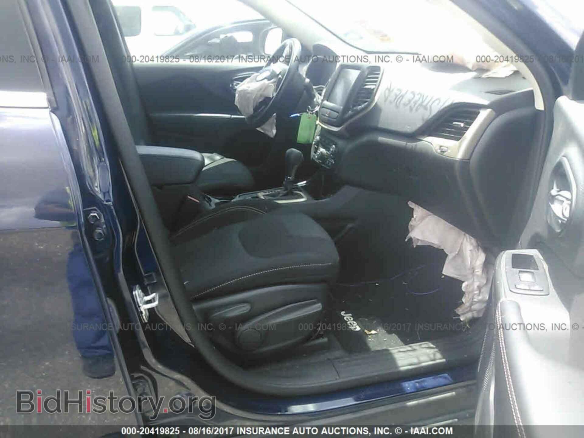 2015 Jeep Cherokee - VIN: 1C4PJLCB8FW656267 - Фото 5