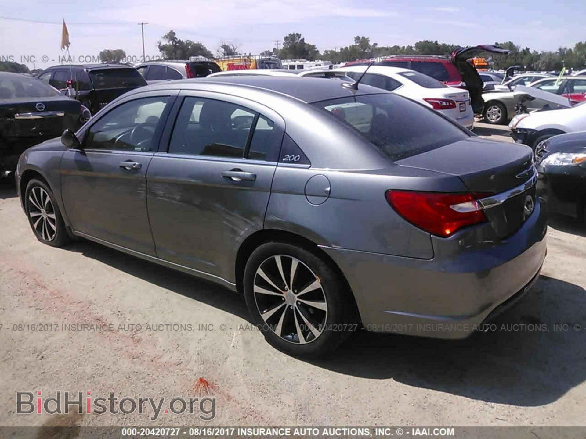 2012 Chrysler 200 - VIN: 1C3CCBBG2CN277318 - Фото 3