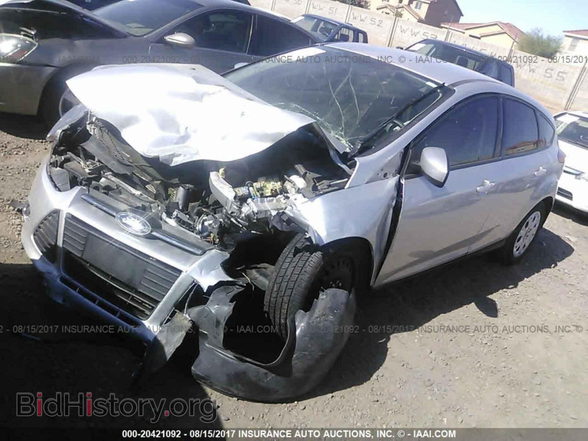2012 Ford Focus - VIN: 1FAHP3K24CL339965 - Photo 2