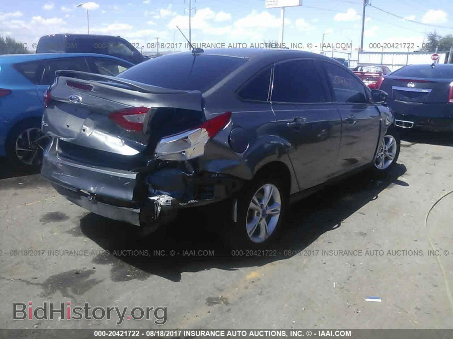 2012 Ford Focus - VIN: 1FAHP3F26CL301079 - Photo 4