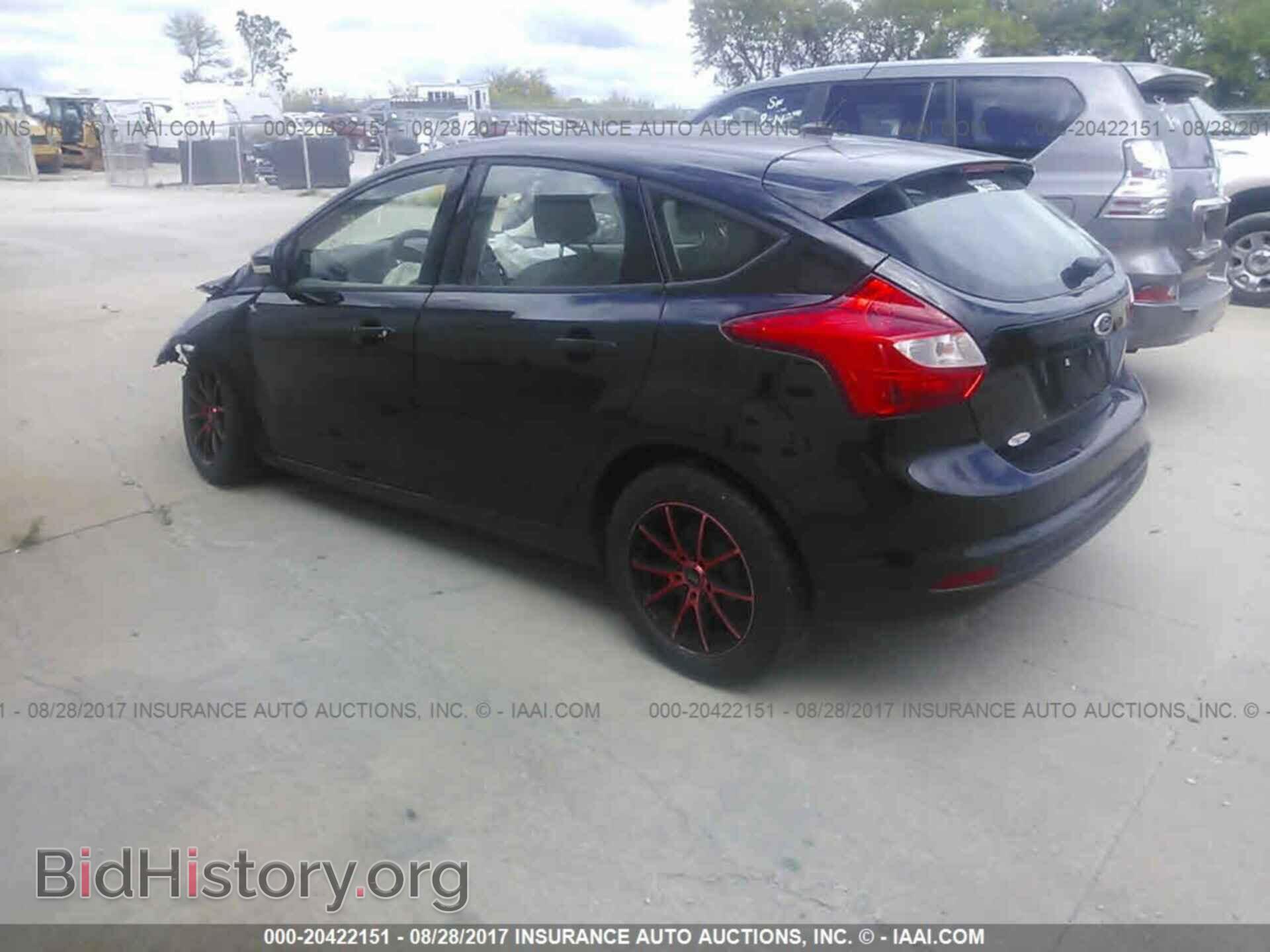 2012 Ford Focus - VIN: 1FAHP3K26CL362082 - Photo 3