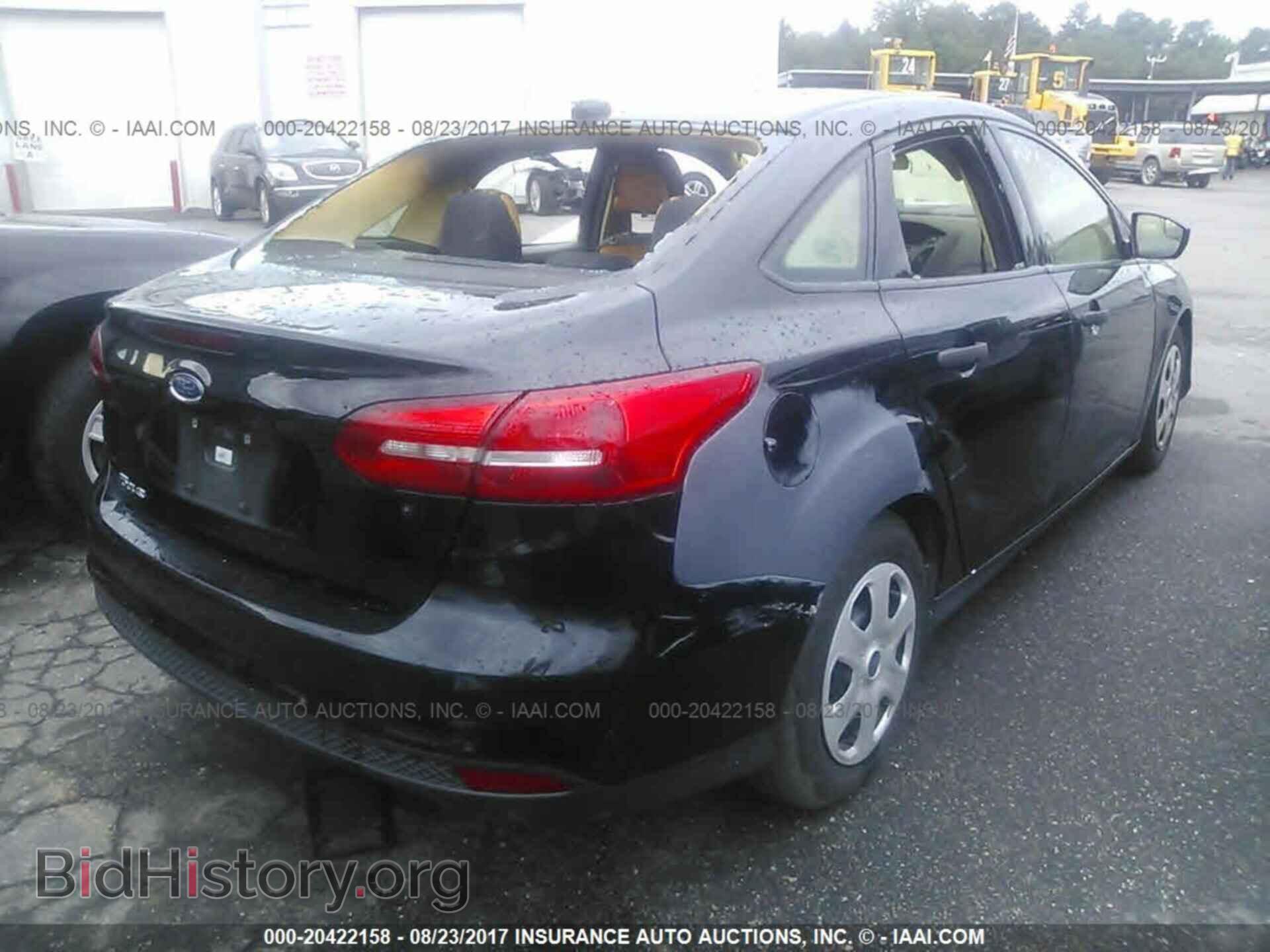 2016 Ford Focus - VIN: 1FADP3E28GL375612 - Фото 4