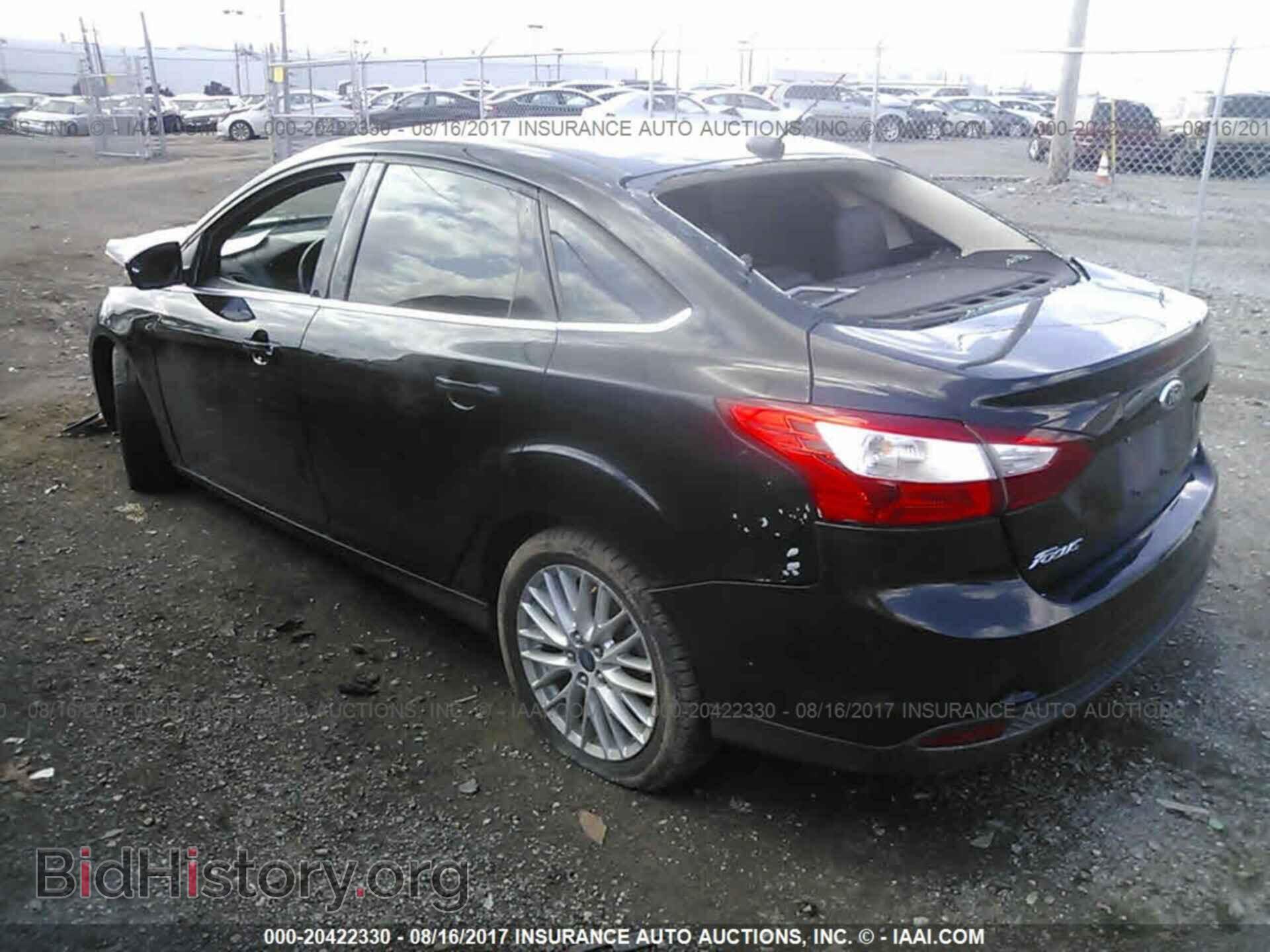 2012 Ford Focus - VIN: 1FAHP3H23CL348244 - Photo 3