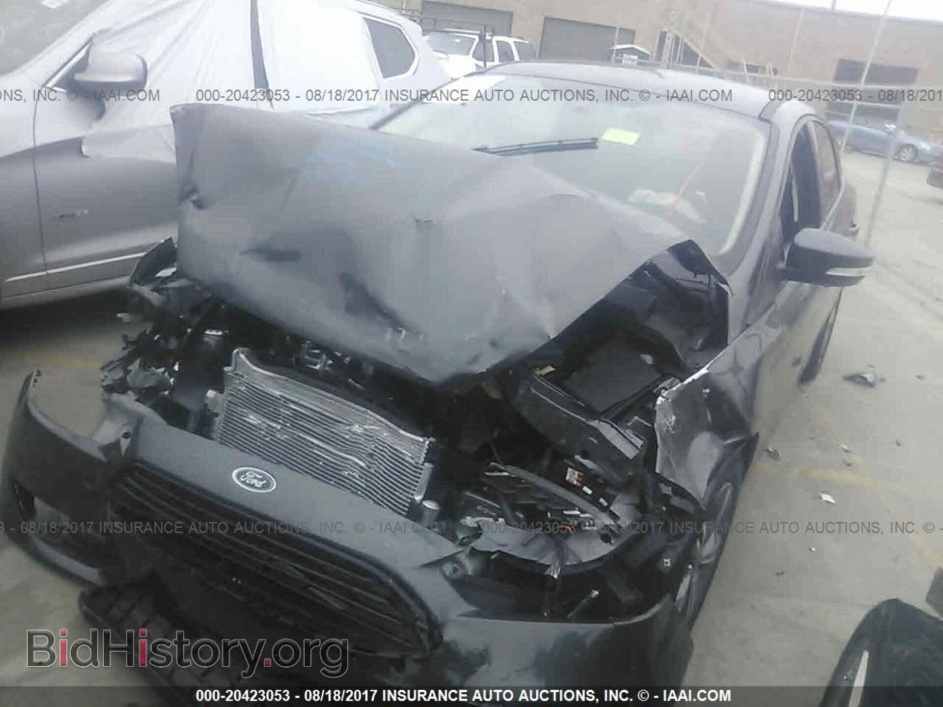 2017 Ford Focus - VIN: 1FADP3FE6HL290651 - Photo 2