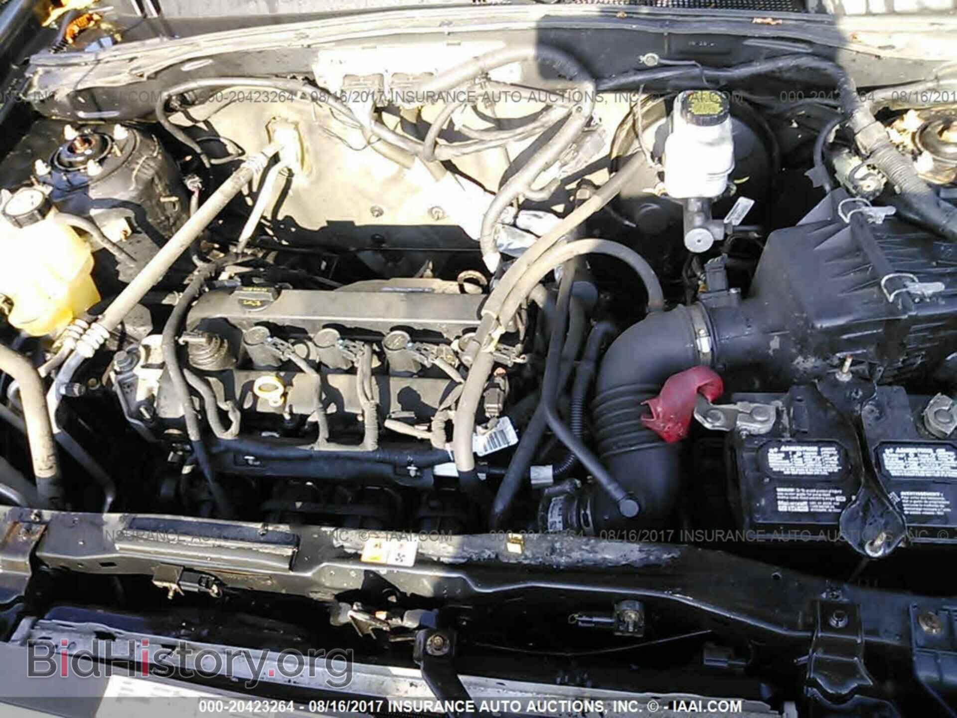 2011 Ford Escape - VIN: 1FMCU0D78BKA86315 - Фото 10