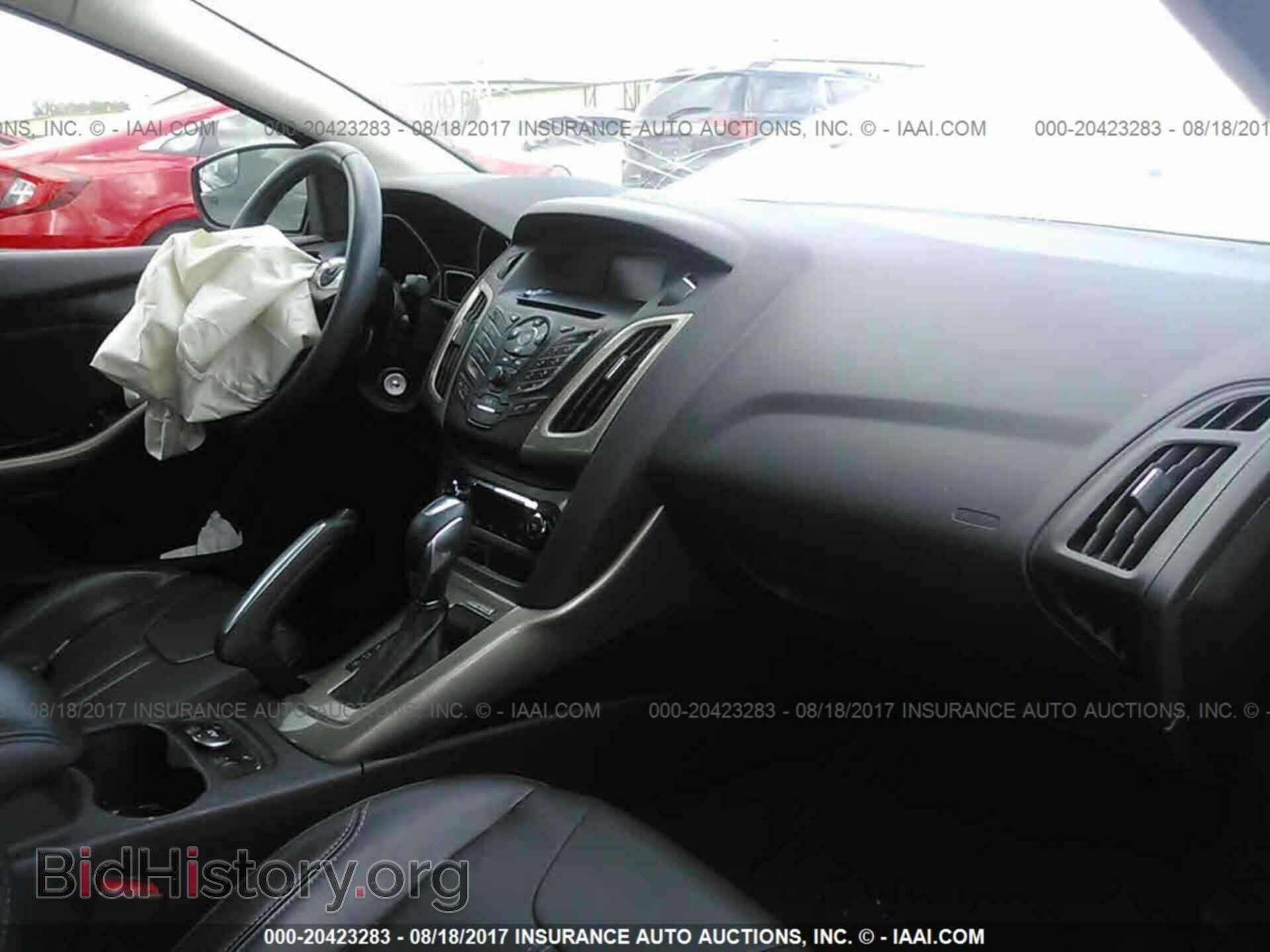 2012 Ford Focus - VIN: 1FAHP3H25CL370780 - Photo 5