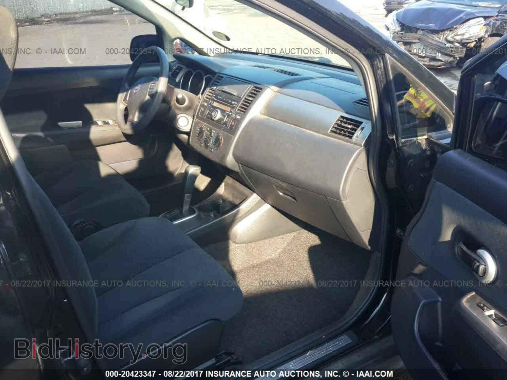2011 Nissan Versa - VIN: 3N1BC1AP1BL446409 - Фото 5