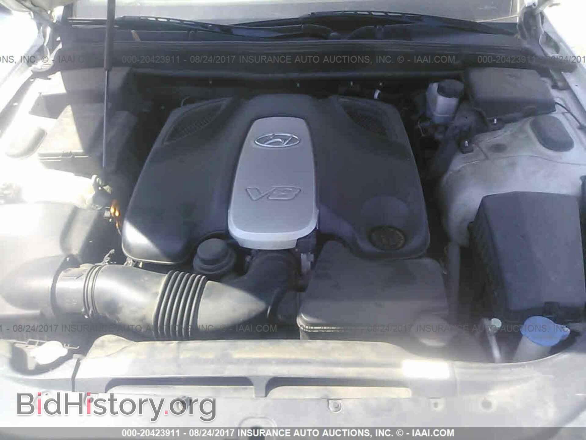 2011 Hyundai Genesis - VIN: KMHGC4DF0BU133778 - Фото 10