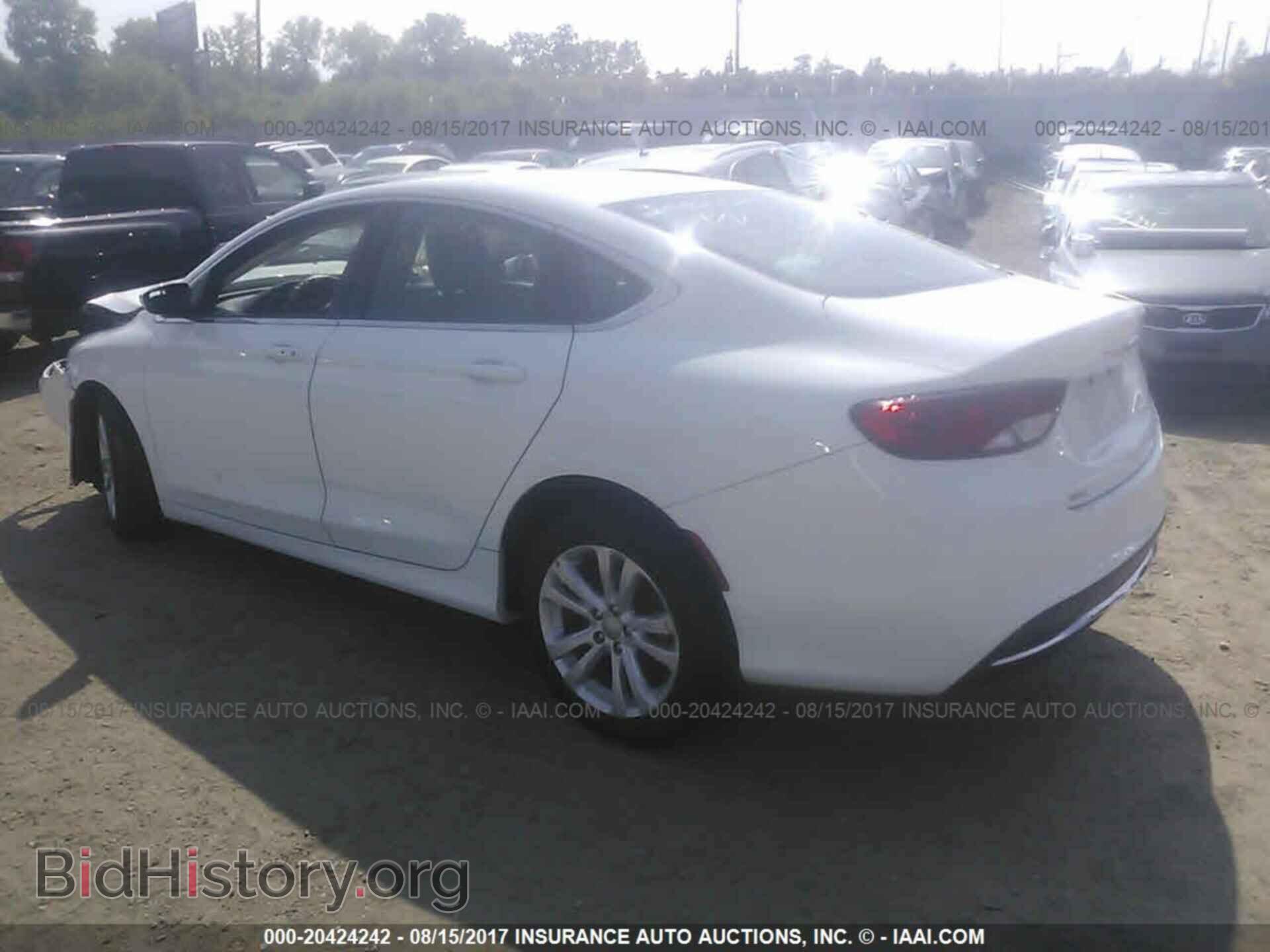 2015 Chrysler 200 - VIN: 1C3CCCAB0FN632809 - Фото 3