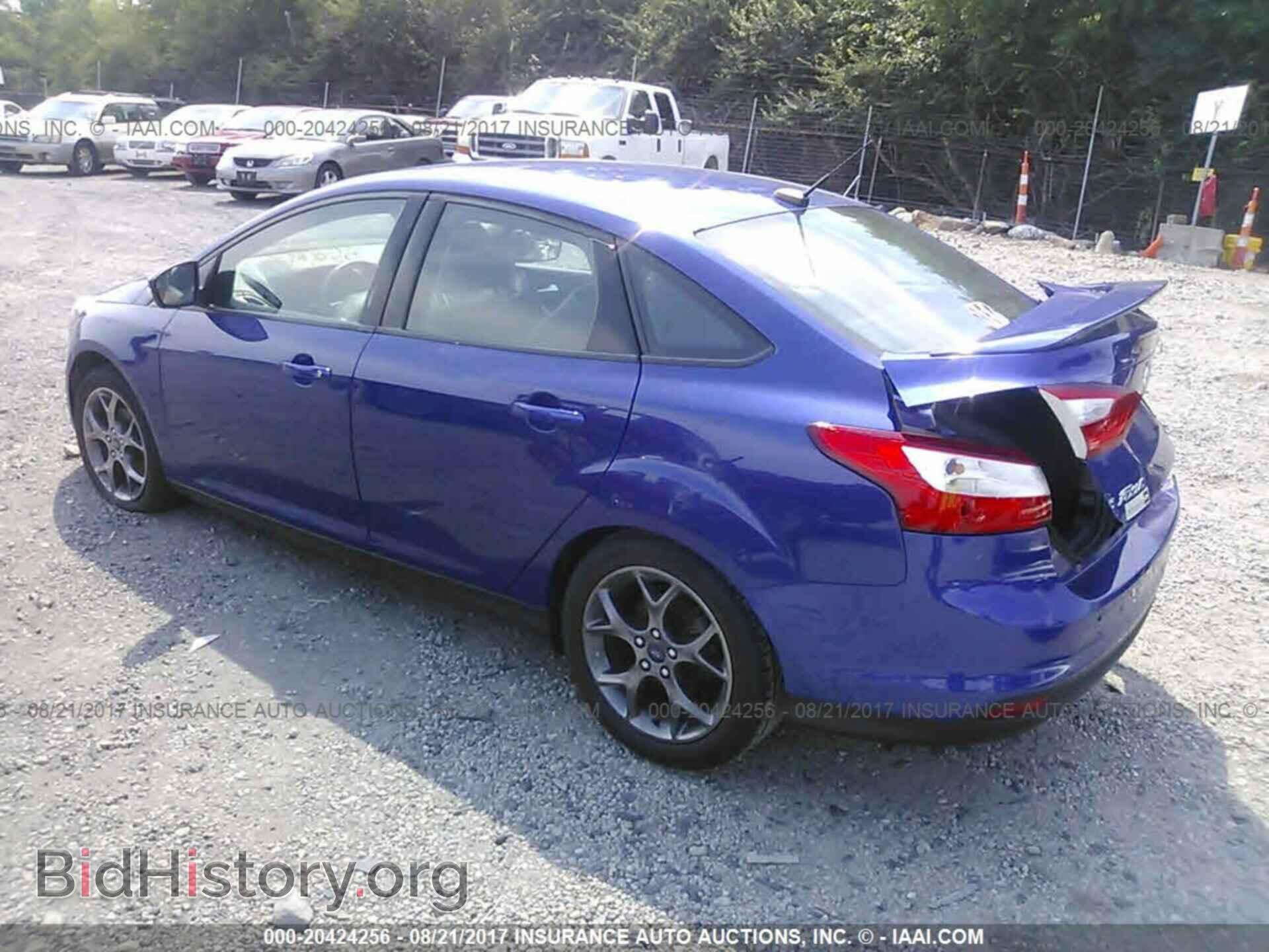 2013 Ford Focus - VIN: 1FADP3F2XDL242666 - Фото 3