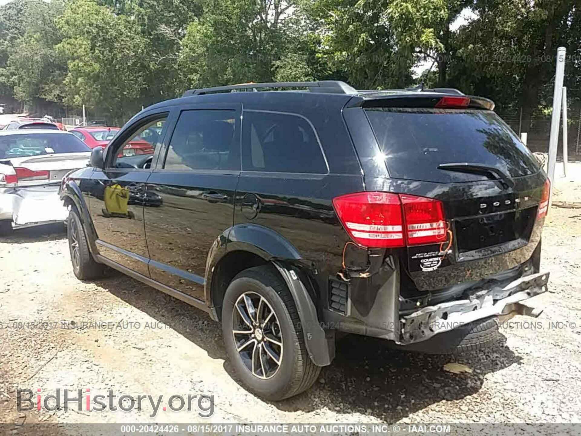 2017 Dodge Journey - VIN: 3C4PDCAB7HT568071 - Фото 3
