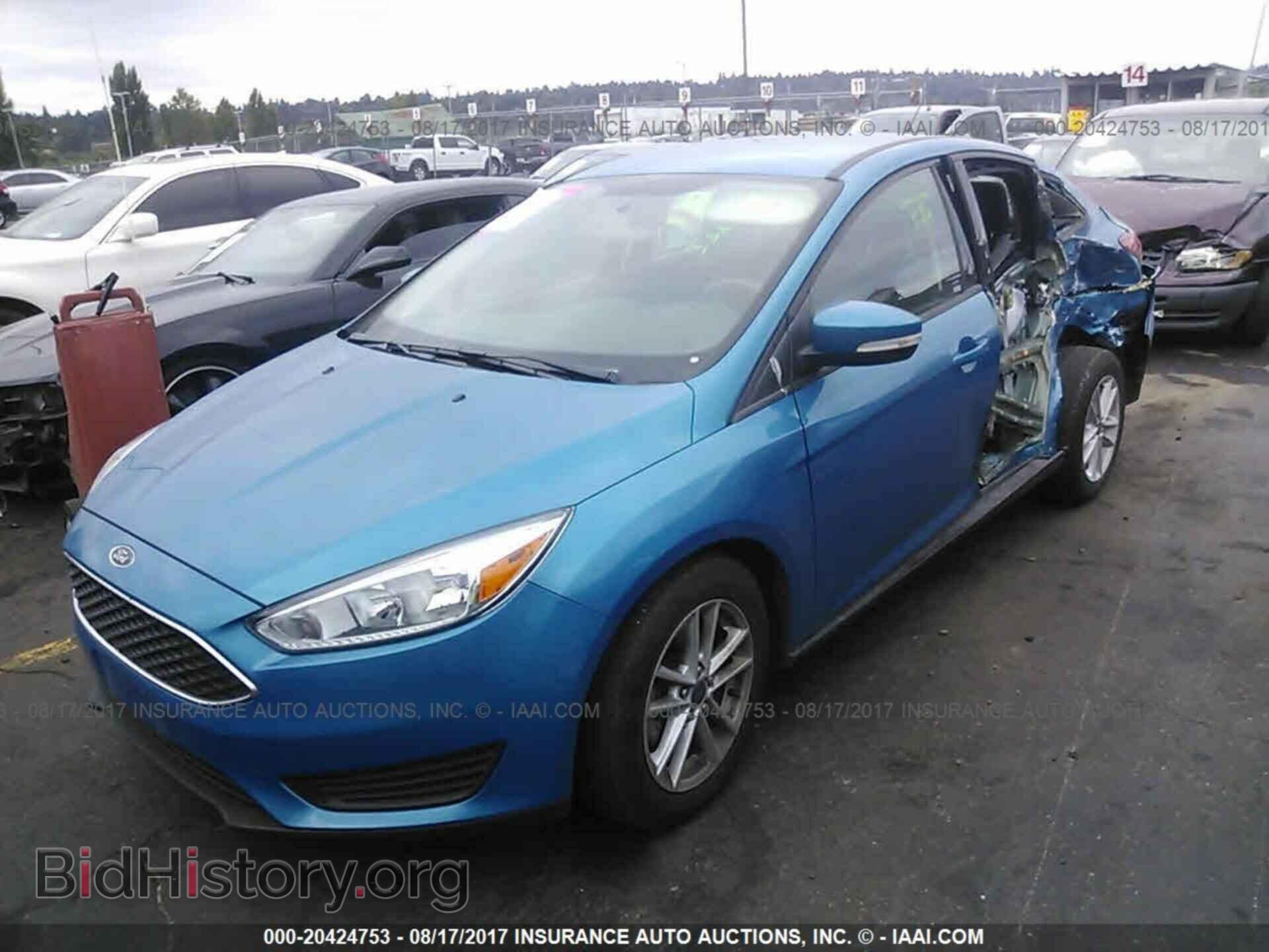 2016 Ford Focus - VIN: 1FADP3F24GL363486 - Photo 2