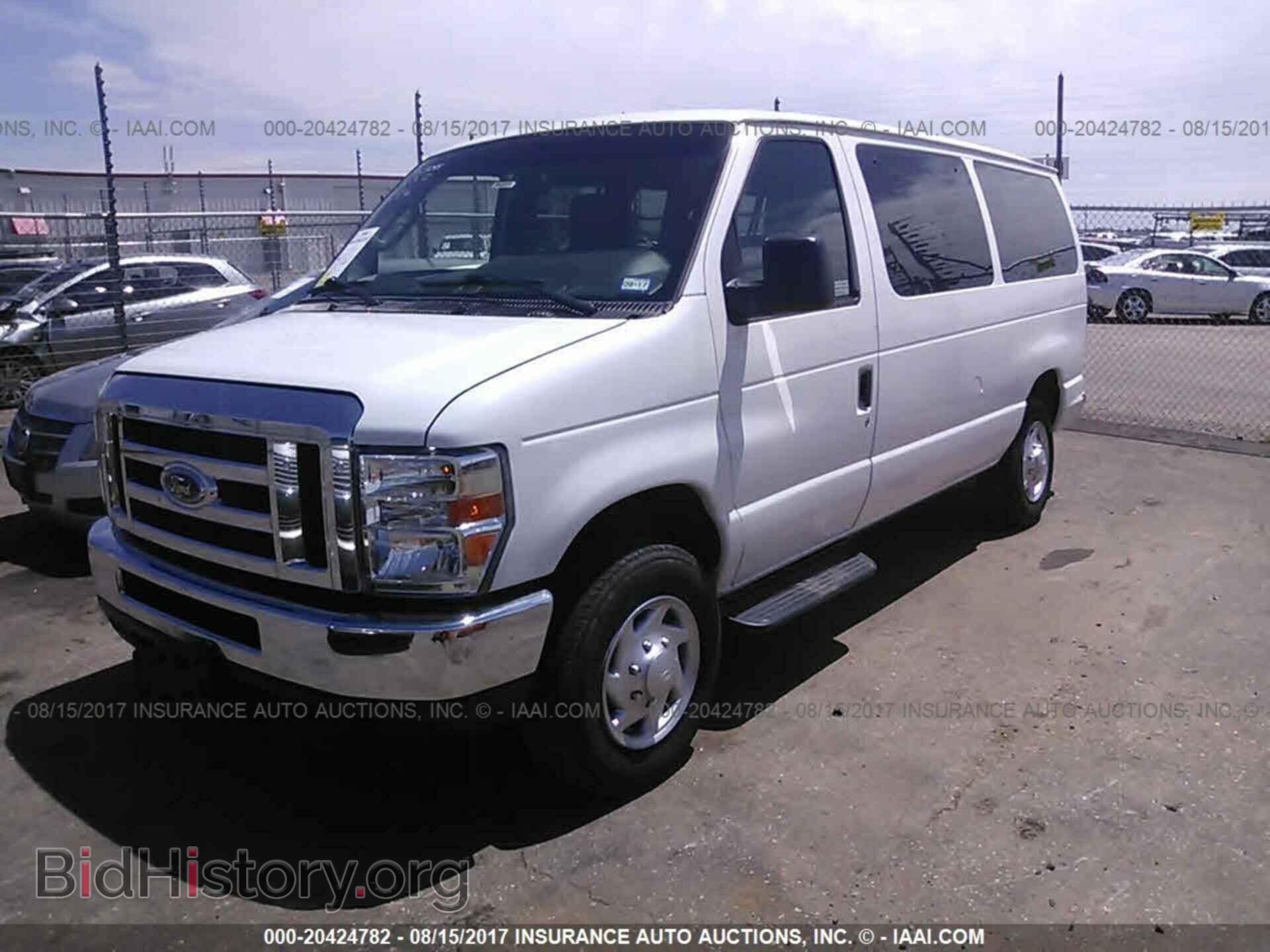 2013 Ford Econoline - VIN: 1FBNE3BL3DDA11206 - Фото 2