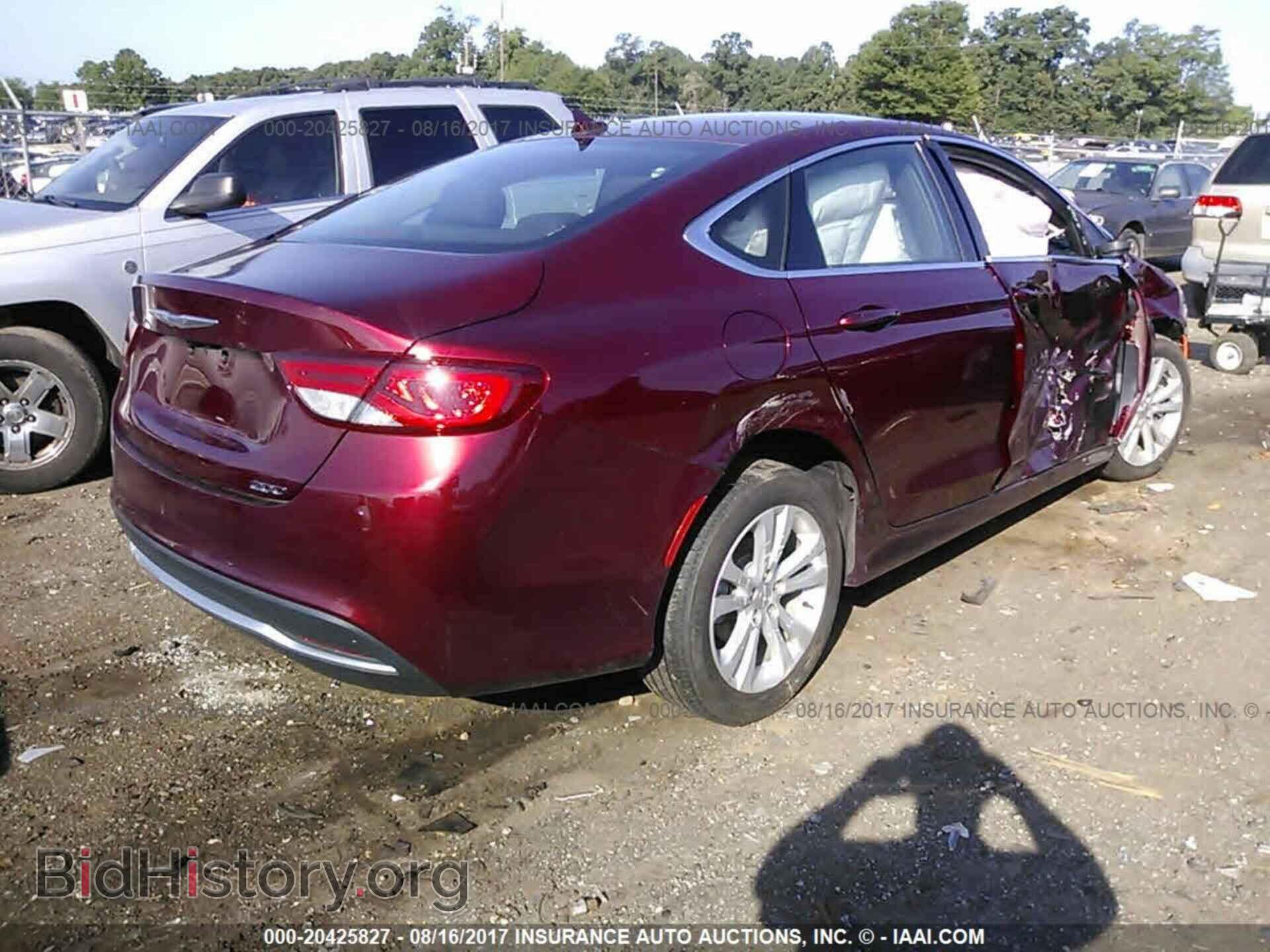 2016 Chrysler 200 - VIN: 1C3CCCAB2GN130532 - Photo 4