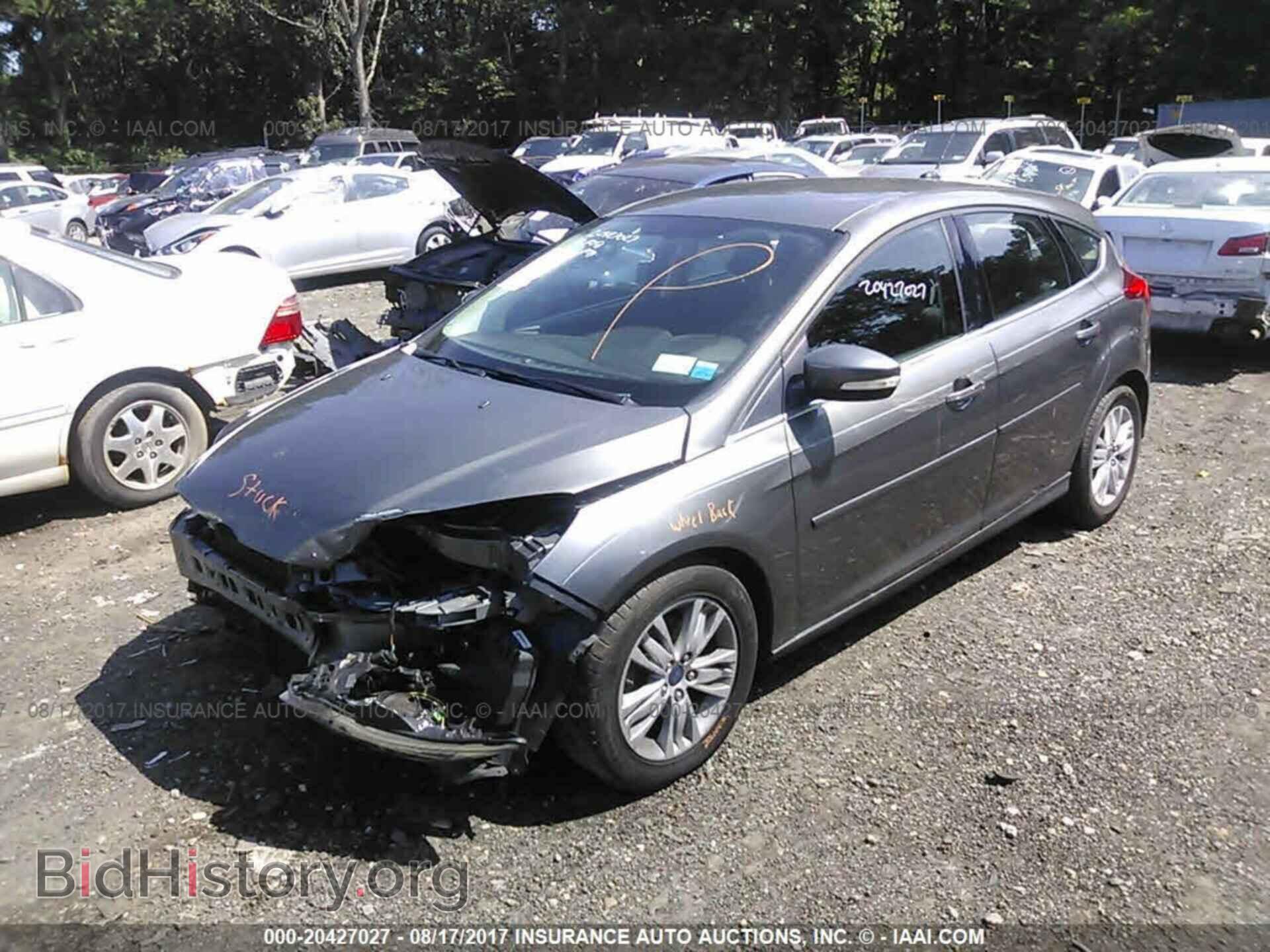 2012 Ford Focus - VIN: 1FAHP3M27CL339195 - Photo 2